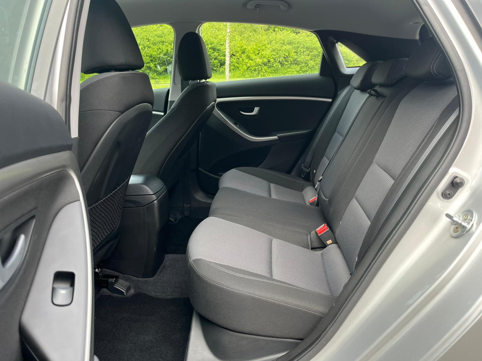 Hyundai i30 - Image 10
