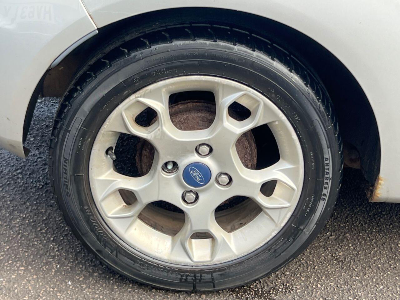 Ford Fiesta - Image 15
