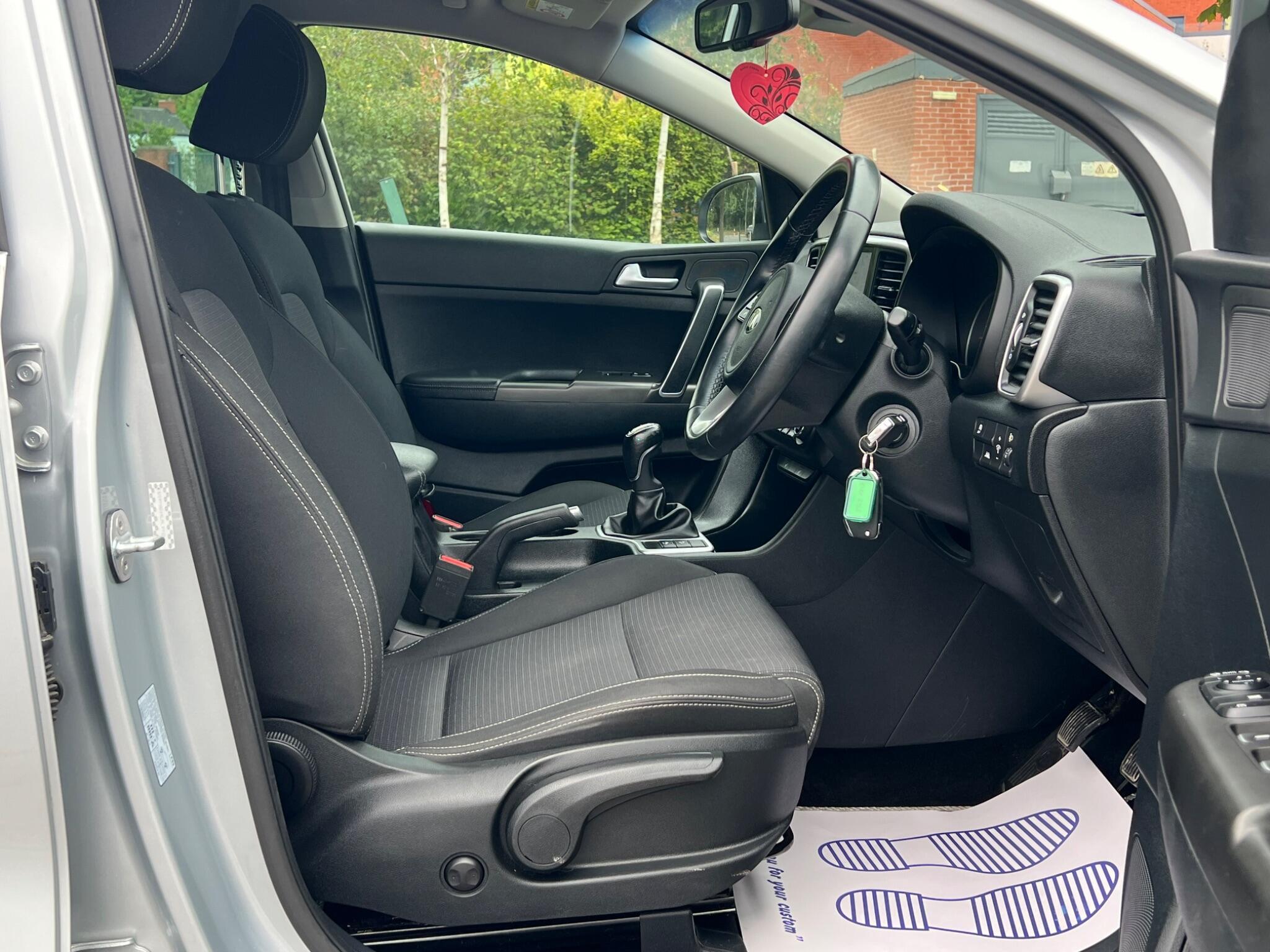 Kia Sportage - Image 13
