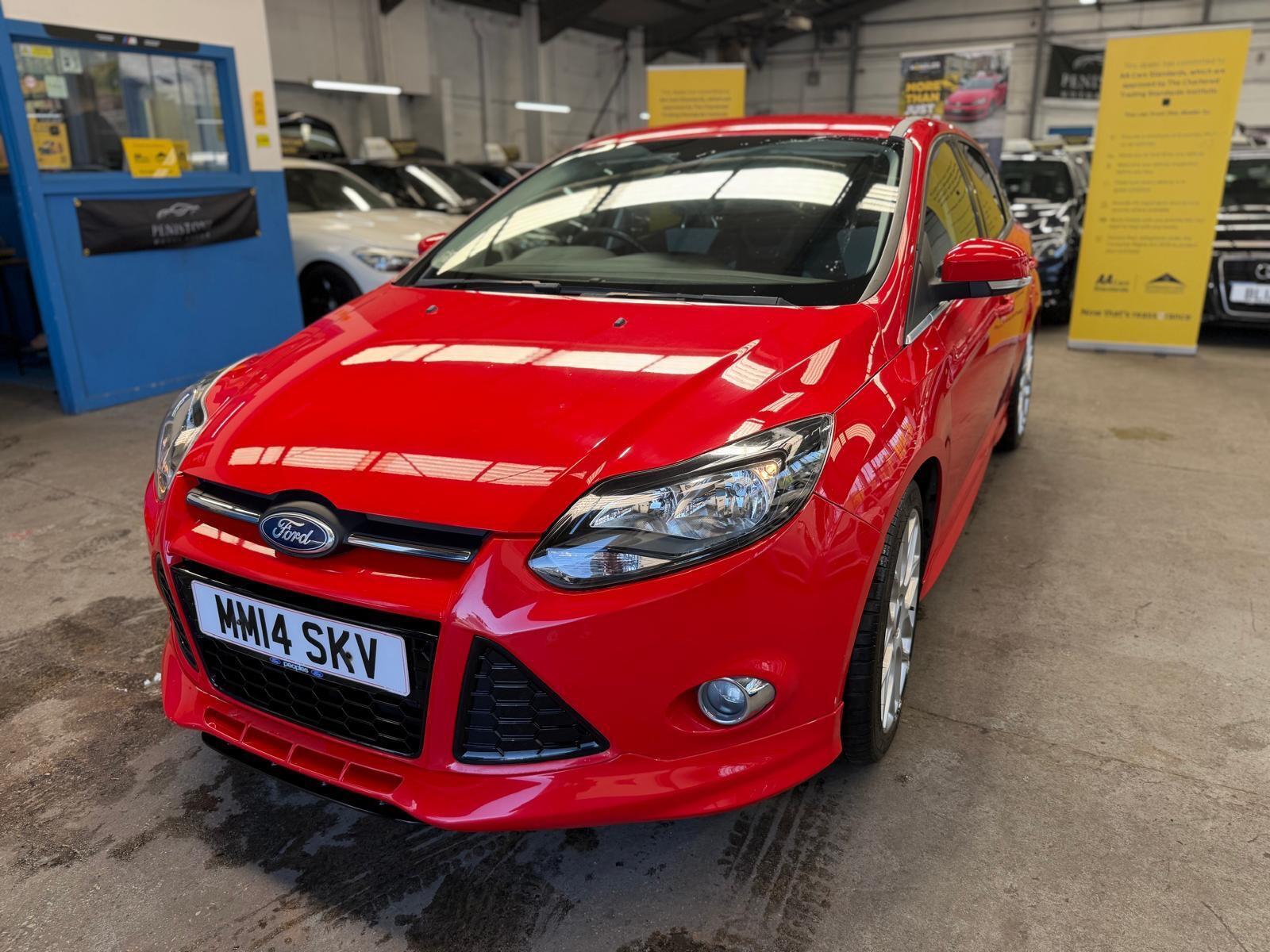 Ford Focus - Image 11