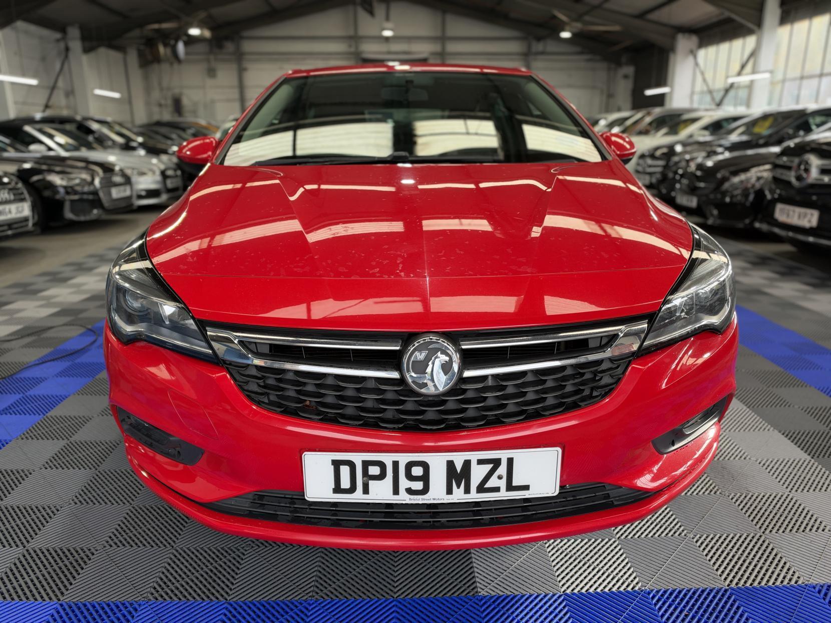 Vauxhall Astra - Image 2