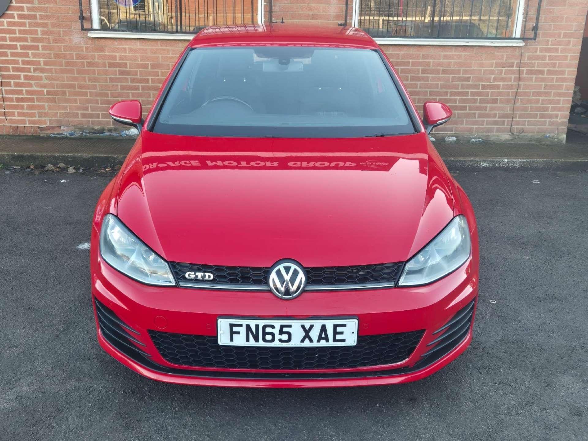 Volkswagen Golf - Image 4