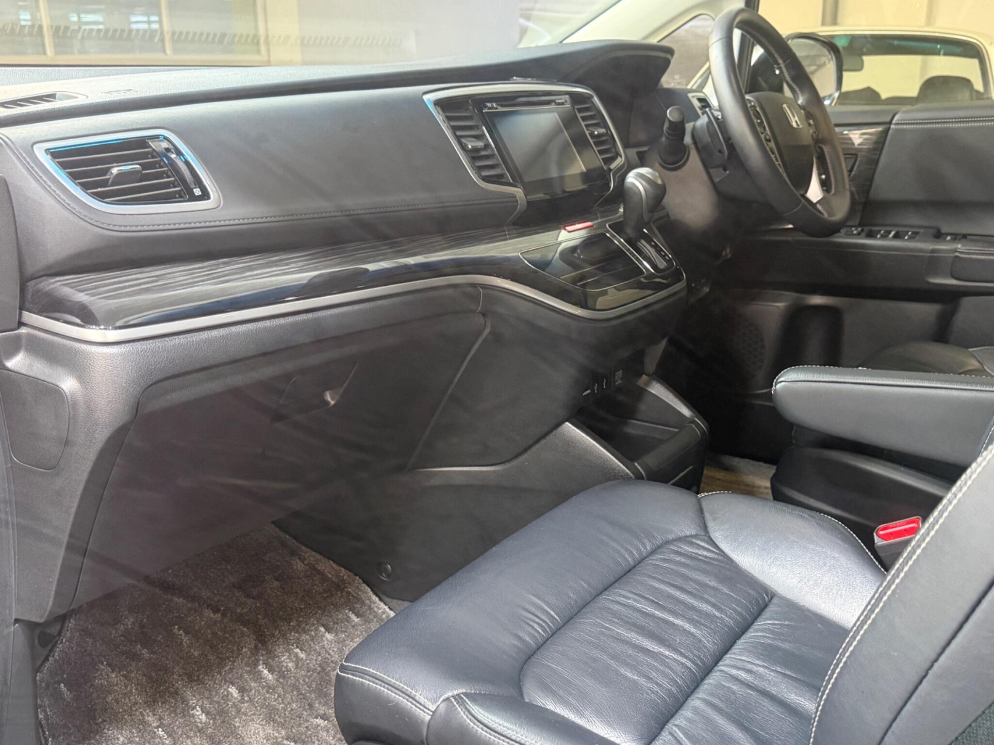 Honda Odyssey - Image 10