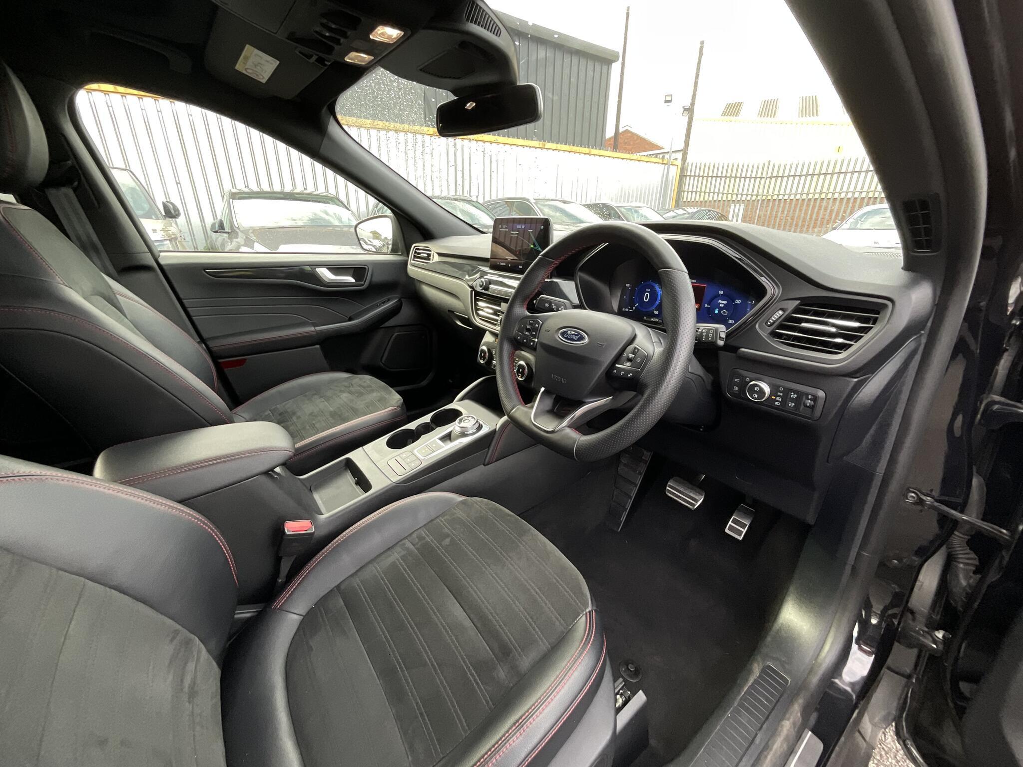 Ford Kuga - Image 7