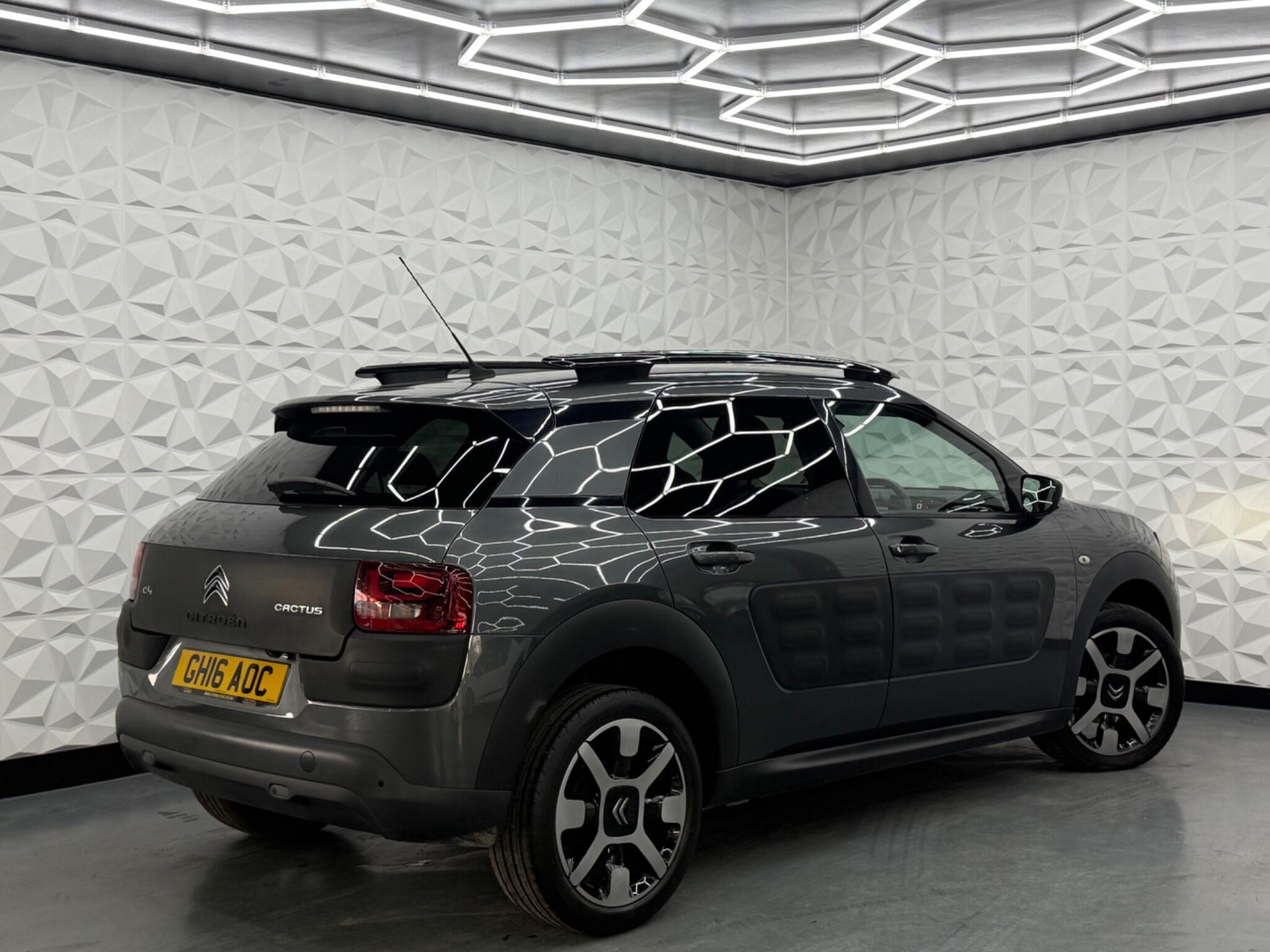 Citroen C4 Cactus - Image 2