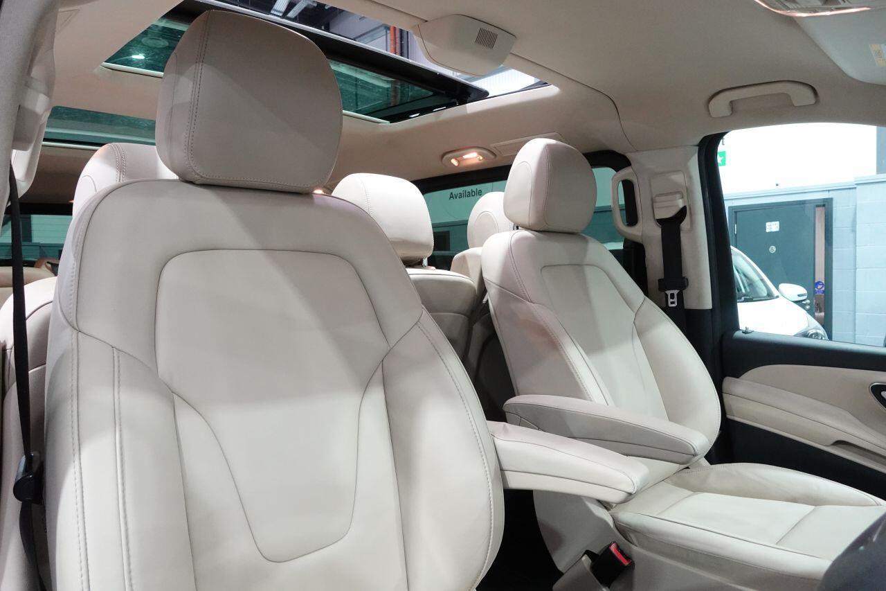 Mercedes V Class - Image 2