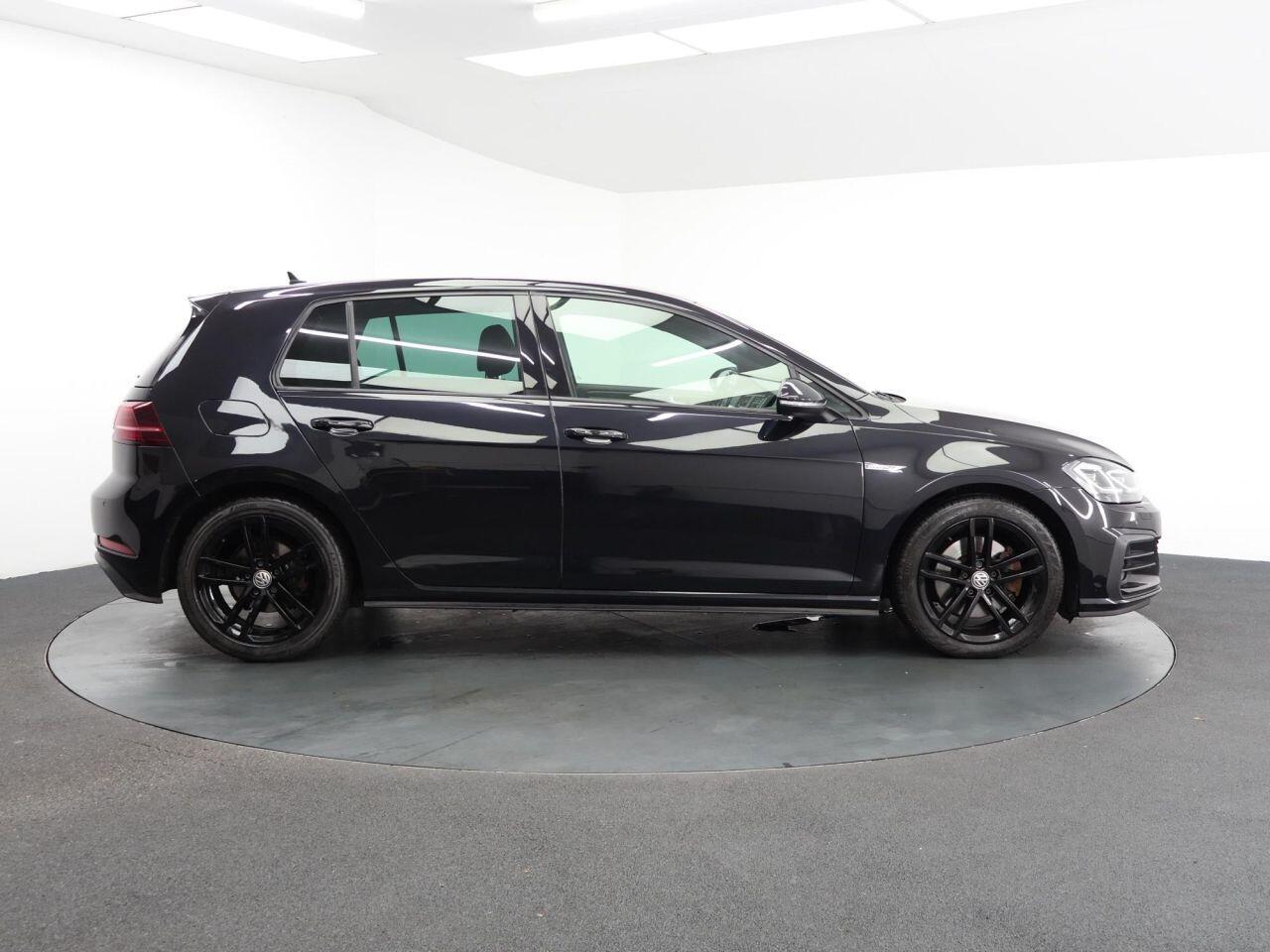 Volkswagen Golf - Image 14