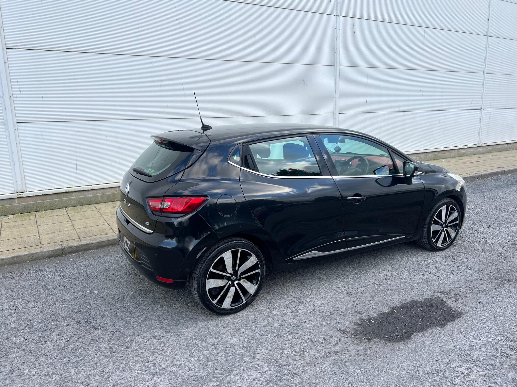 Renault Clio - Image 35