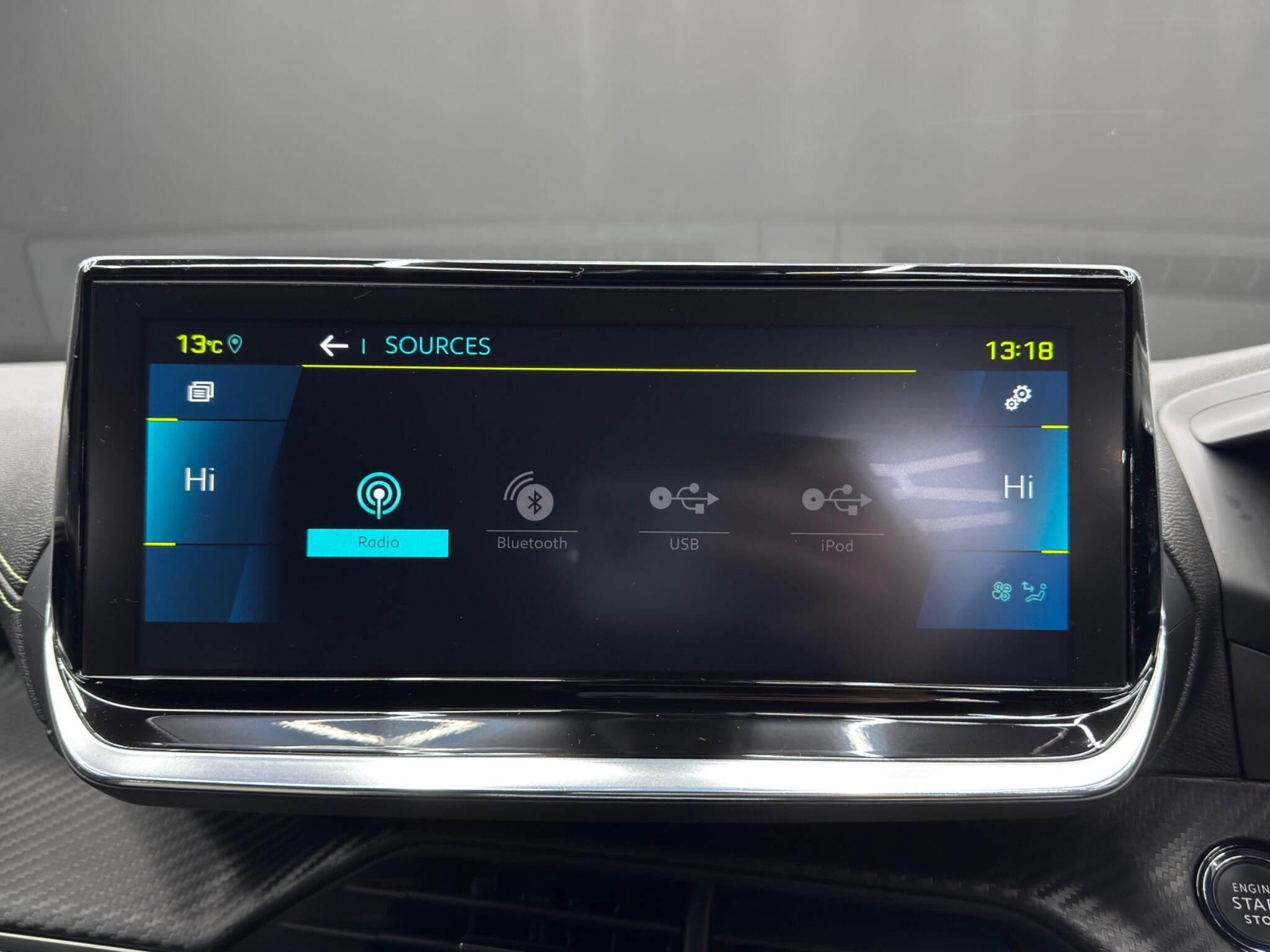 Peugeot E-208 - Image 30