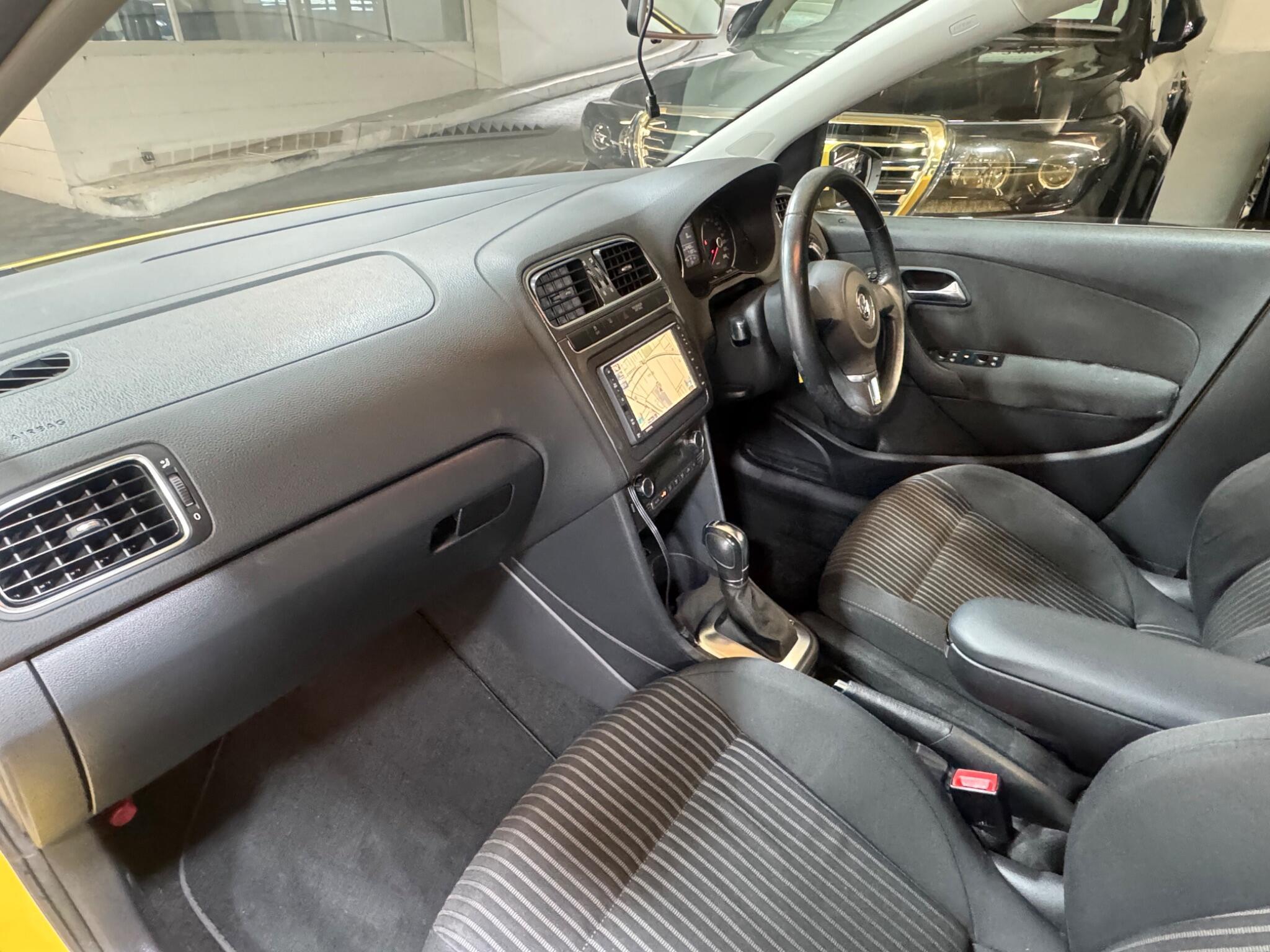 Volkswagen Polo - Image 10