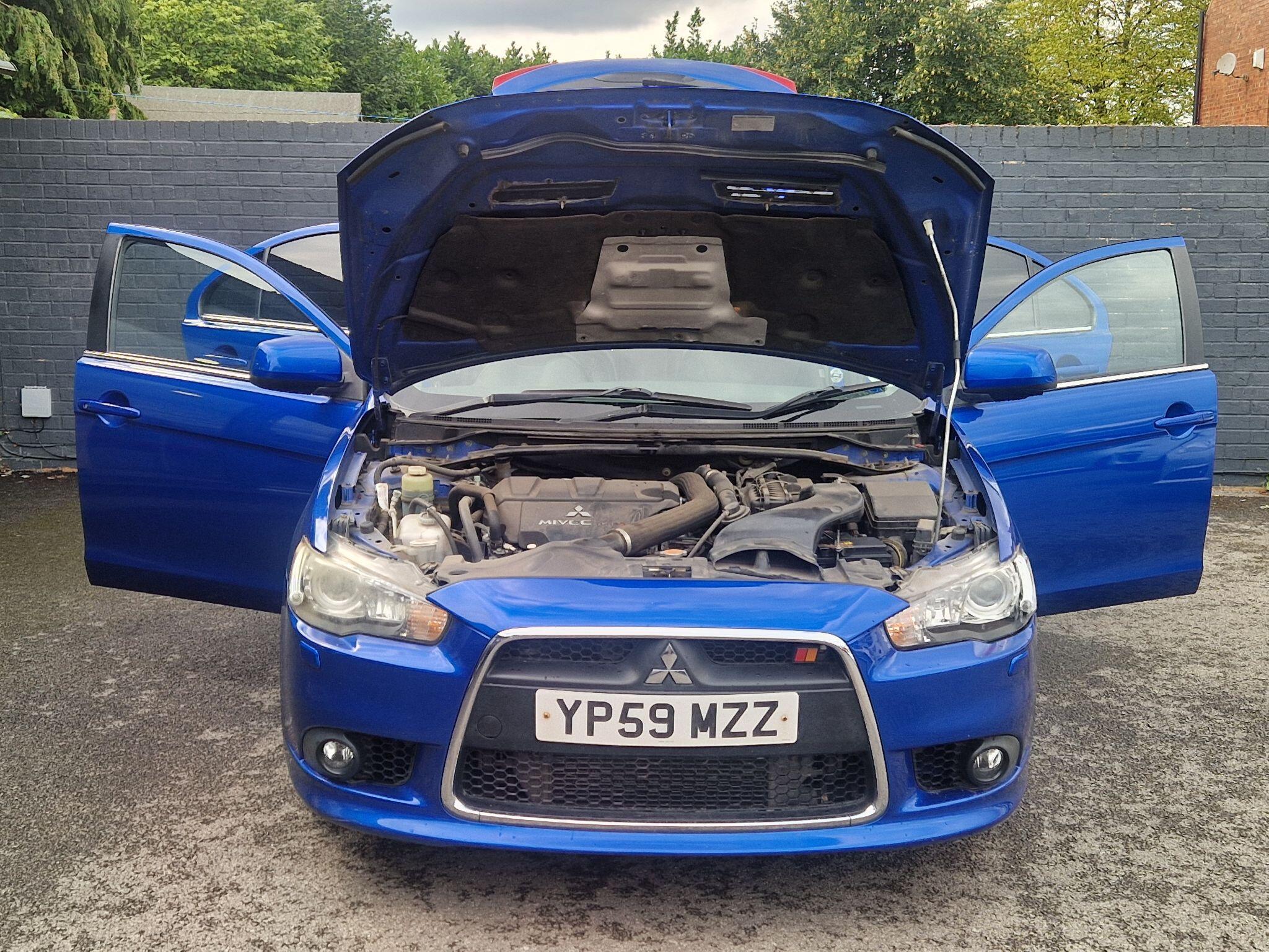 Mitsubishi Lancer - Image 10