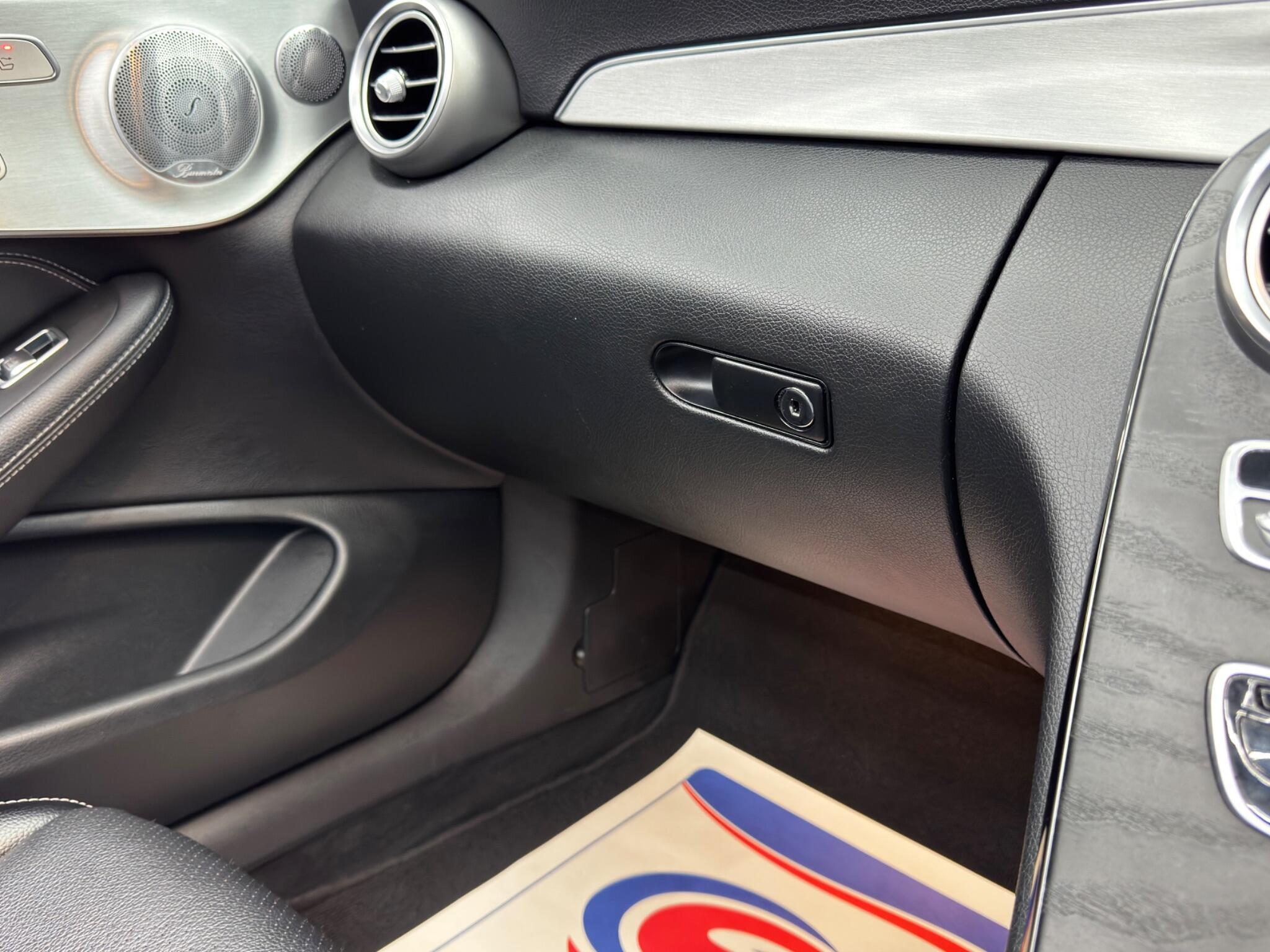 Mercedes C Class - Image 34