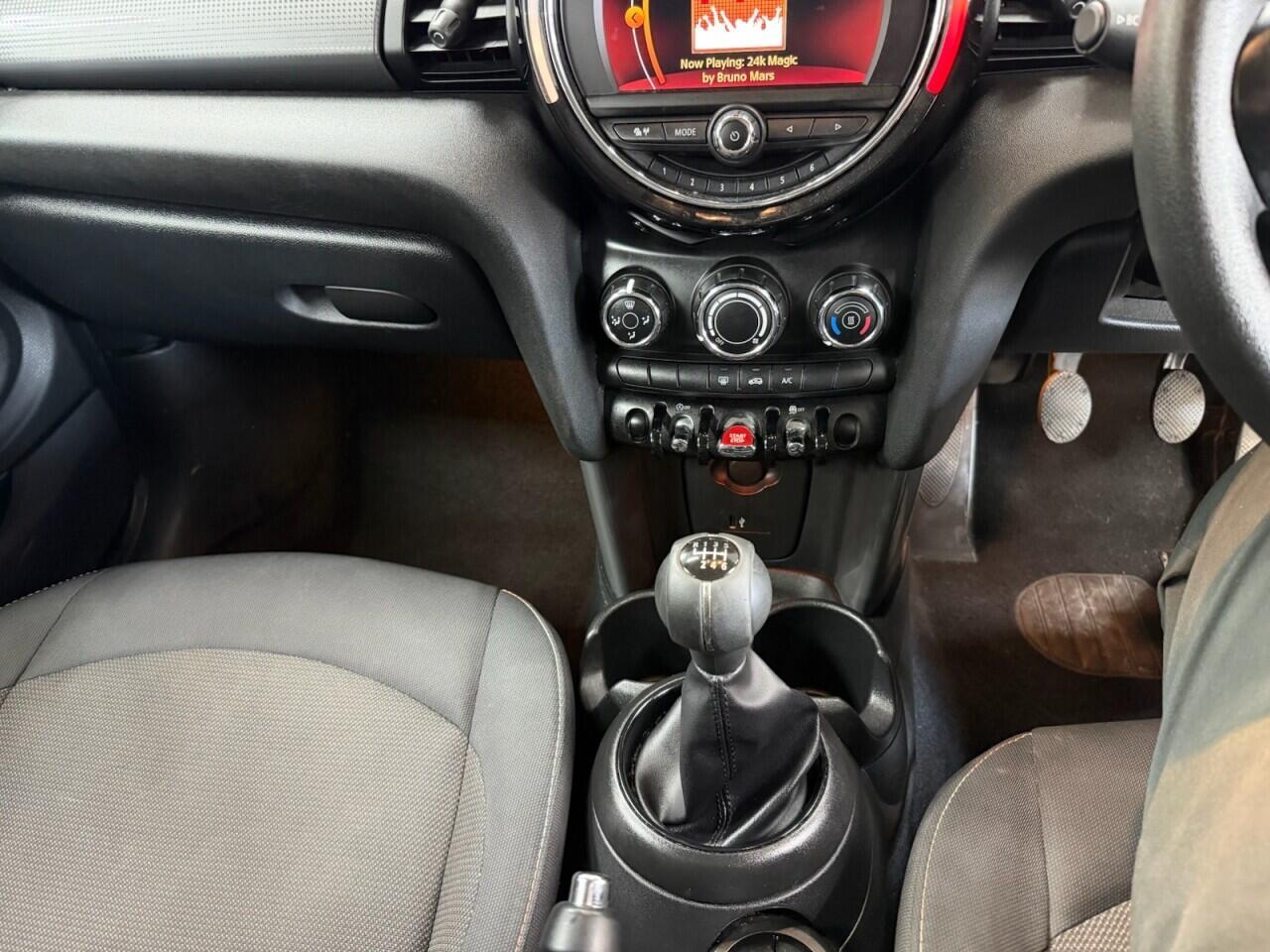 MINI Hatch - Image 29