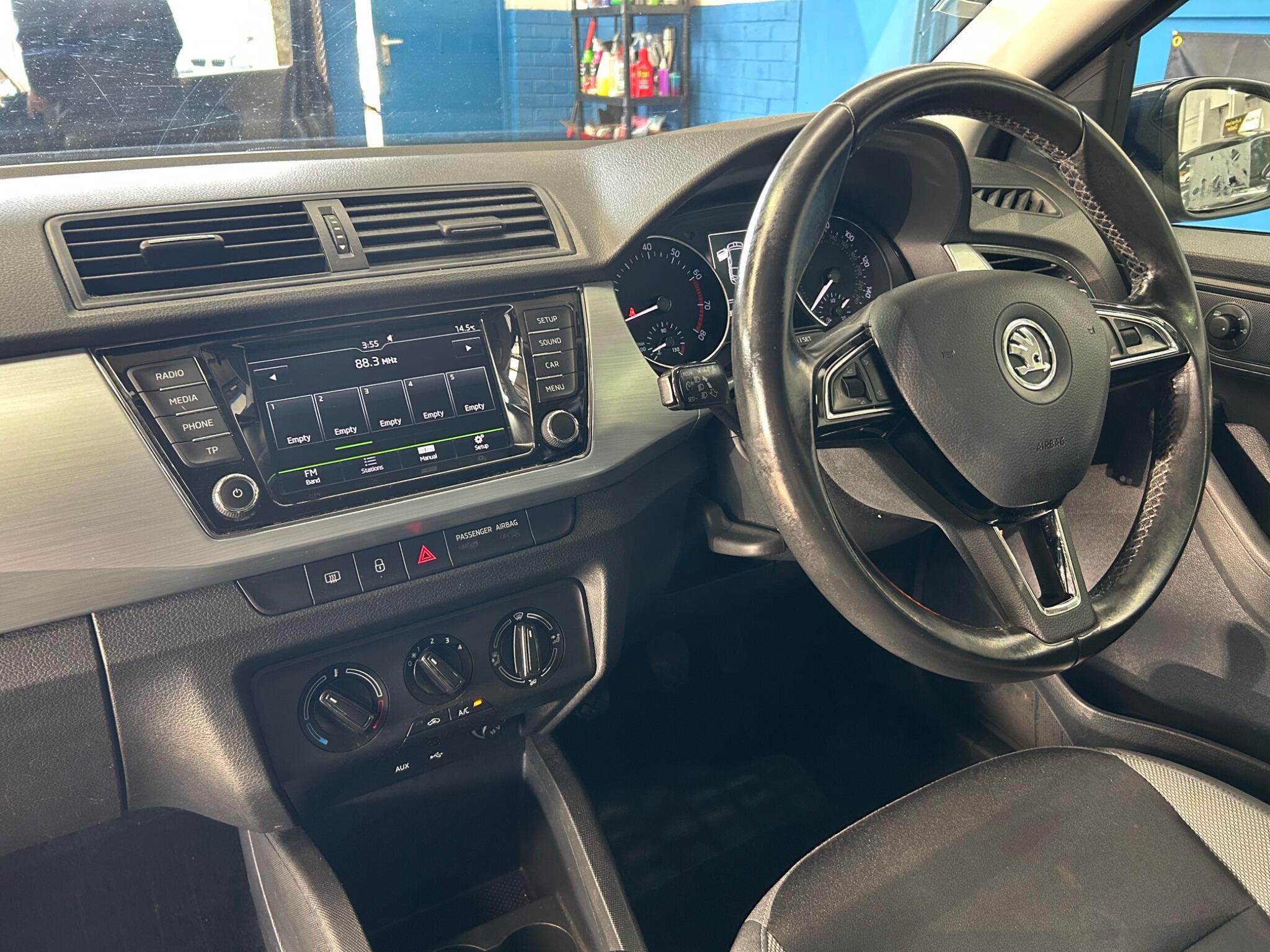 Skoda Fabia - Image 18