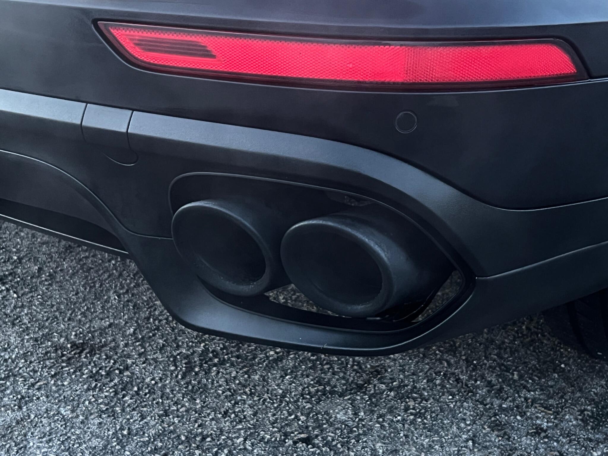 Porsche Cayenne - Image 8