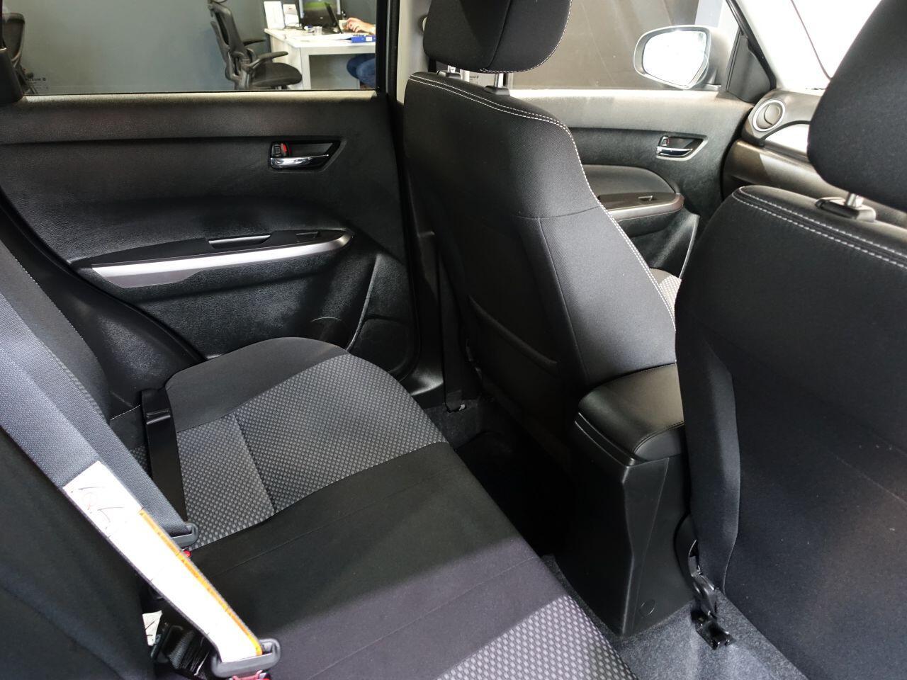 Suzuki Vitara - Image 15