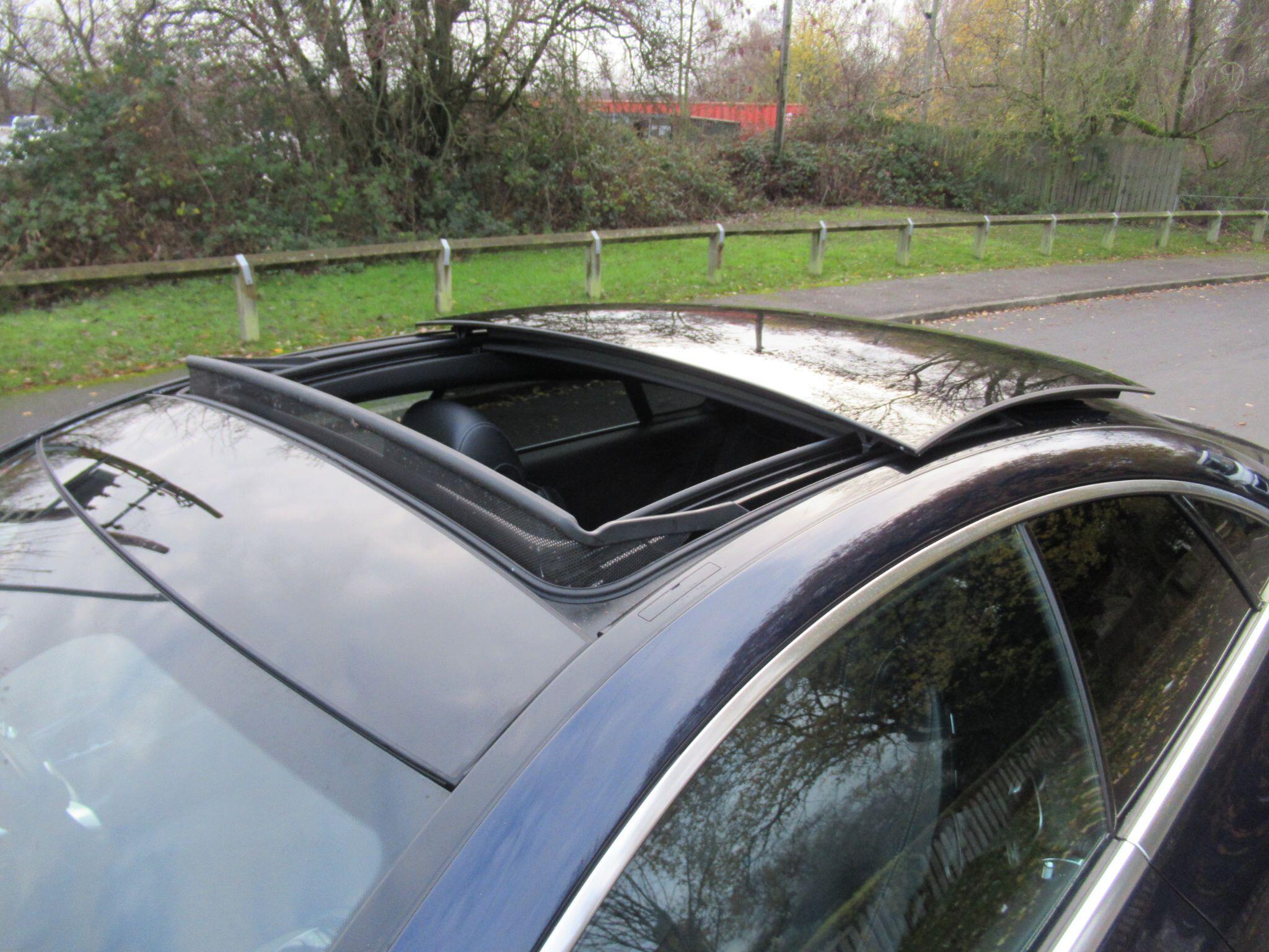 Mercedes E Class - Image 13