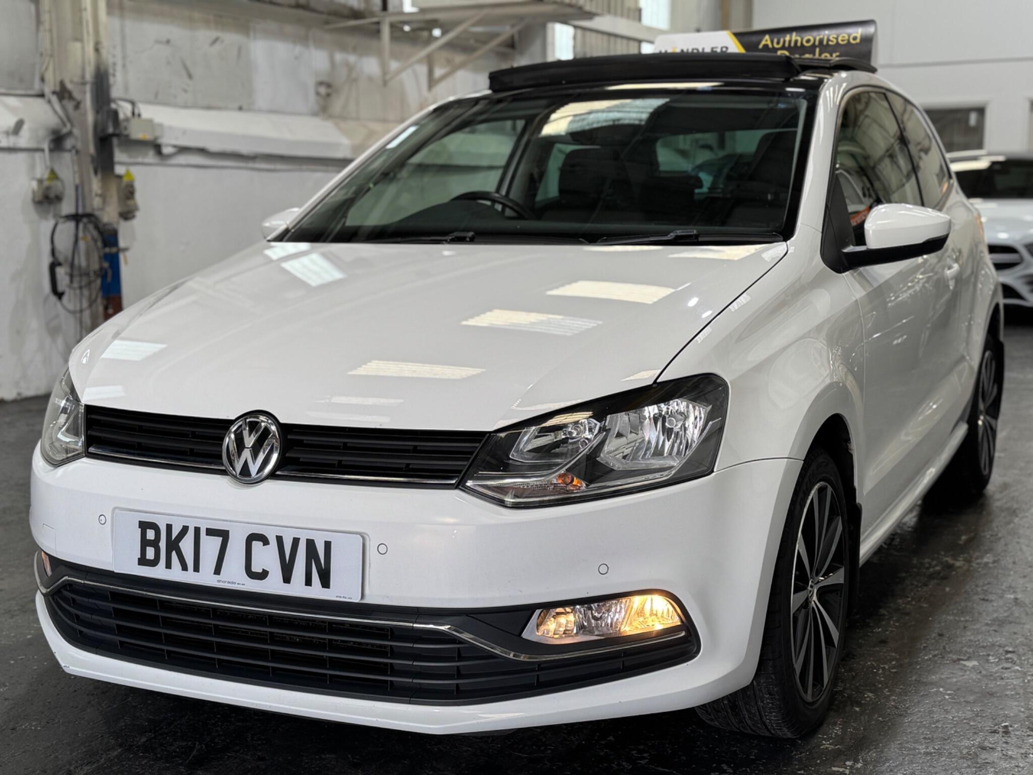 Volkswagen Polo - Image 11