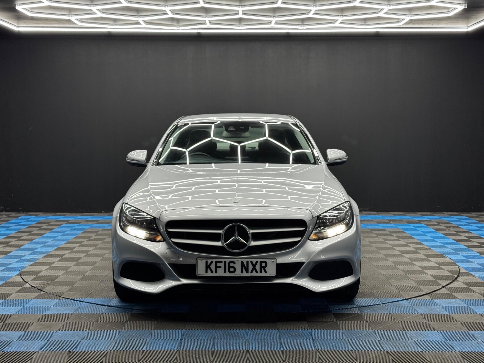 Mercedes C Class - Image 2