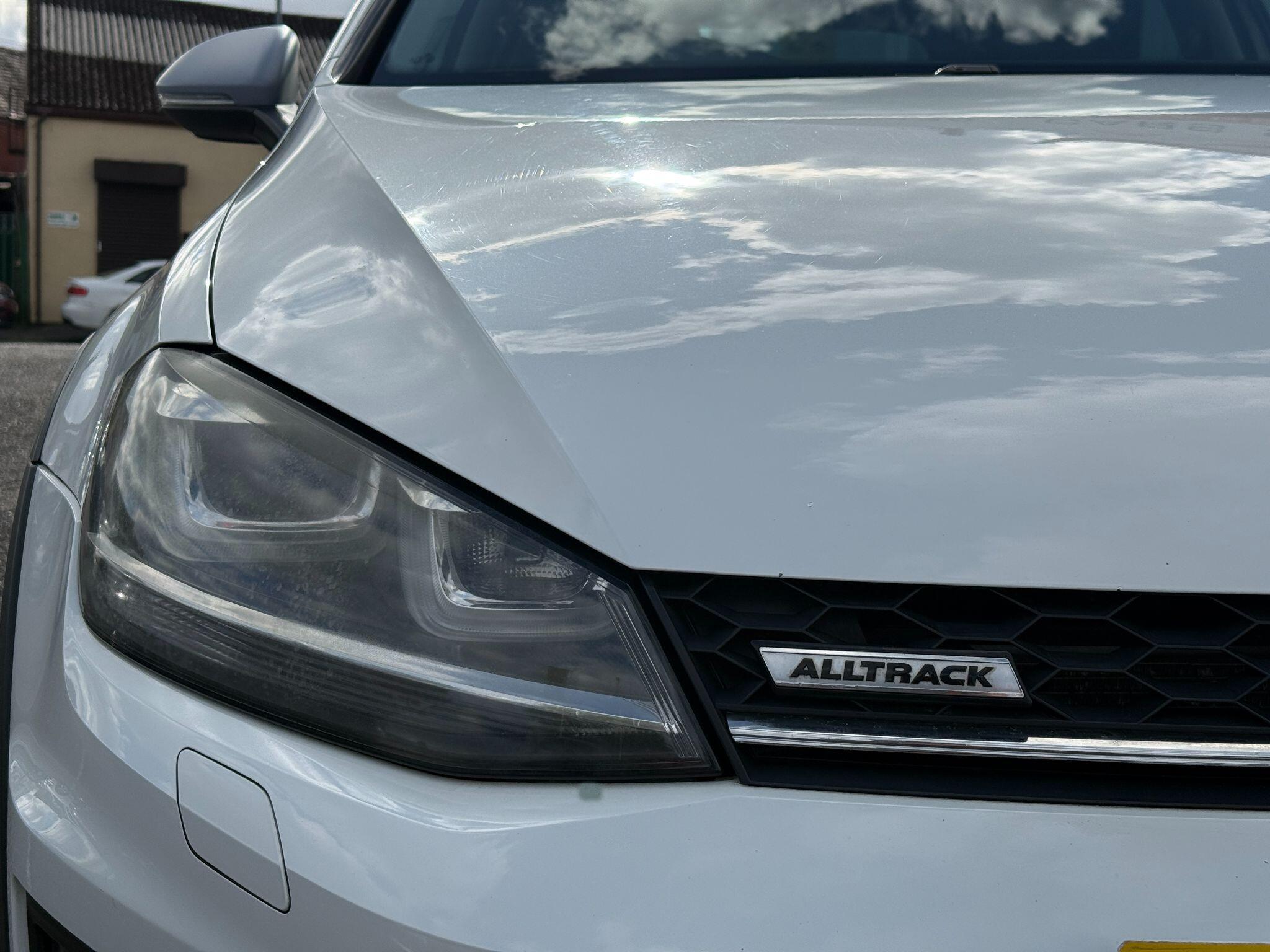 Volkswagen Golf - Image 15
