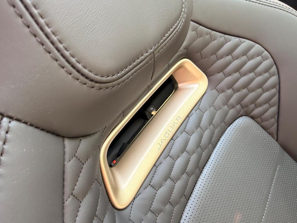 Jaguar F-Pace - Image 35