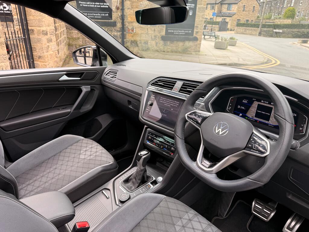Volkswagen Tiguan - Image 39