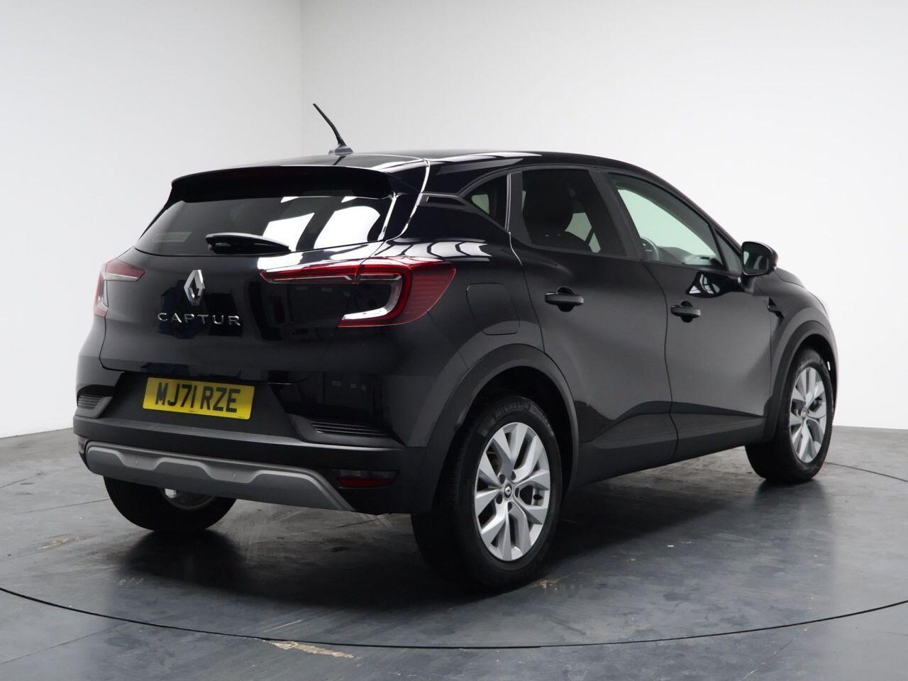 Renault Captur - Image 13