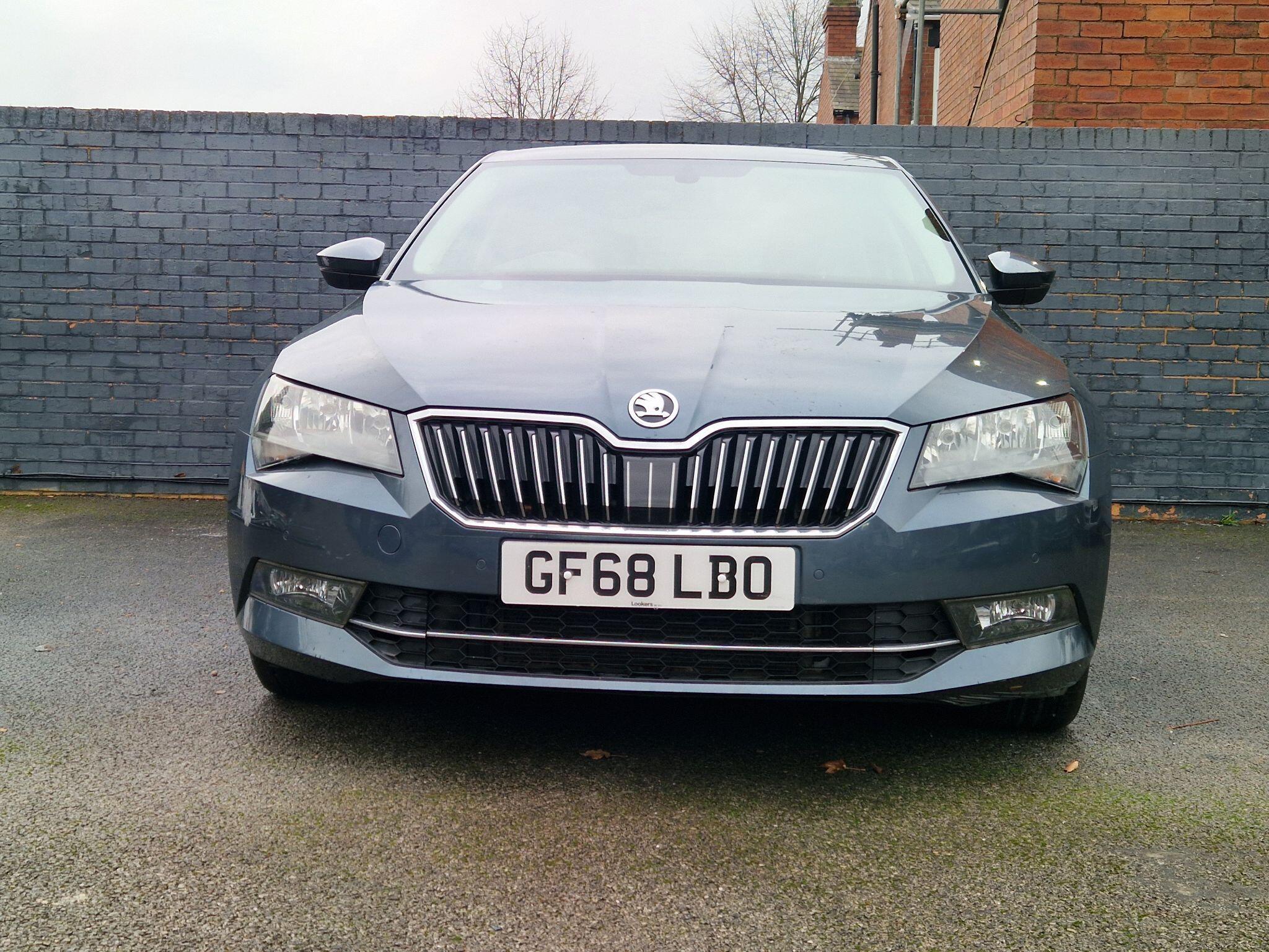 Skoda Superb - Image 17
