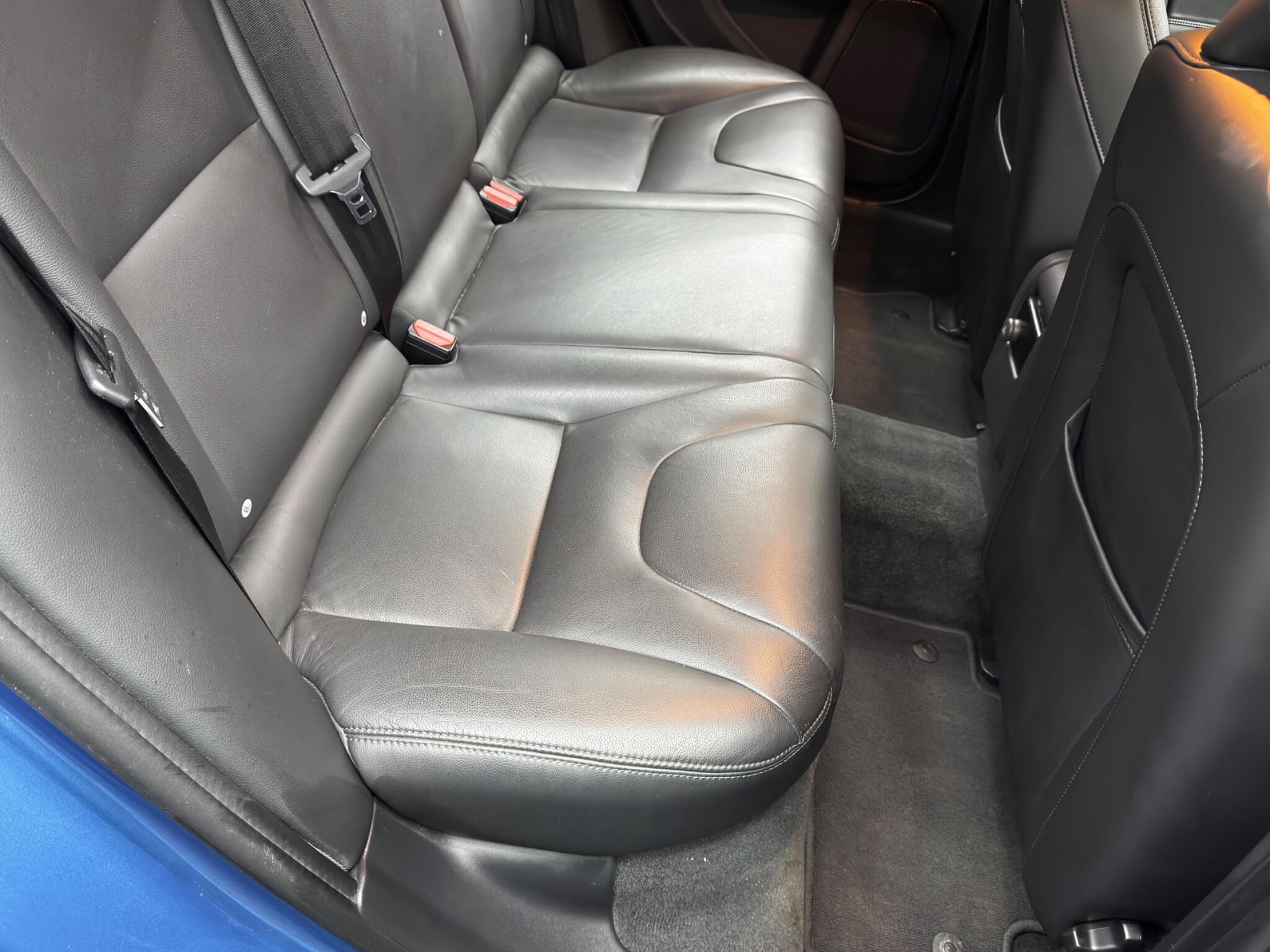 Volvo V60 - Image 16