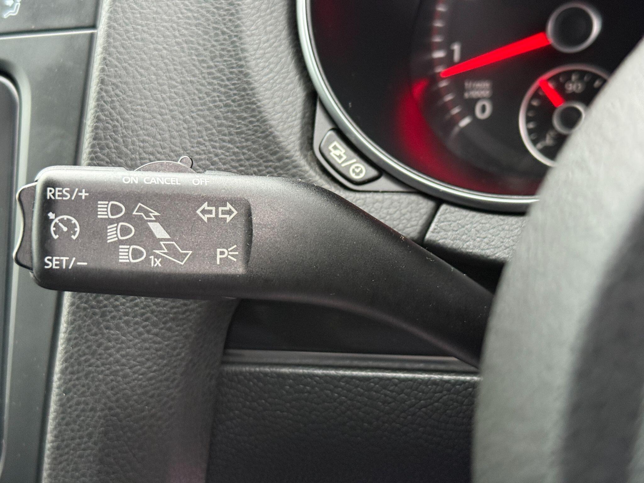 Volkswagen Golf - Image 51