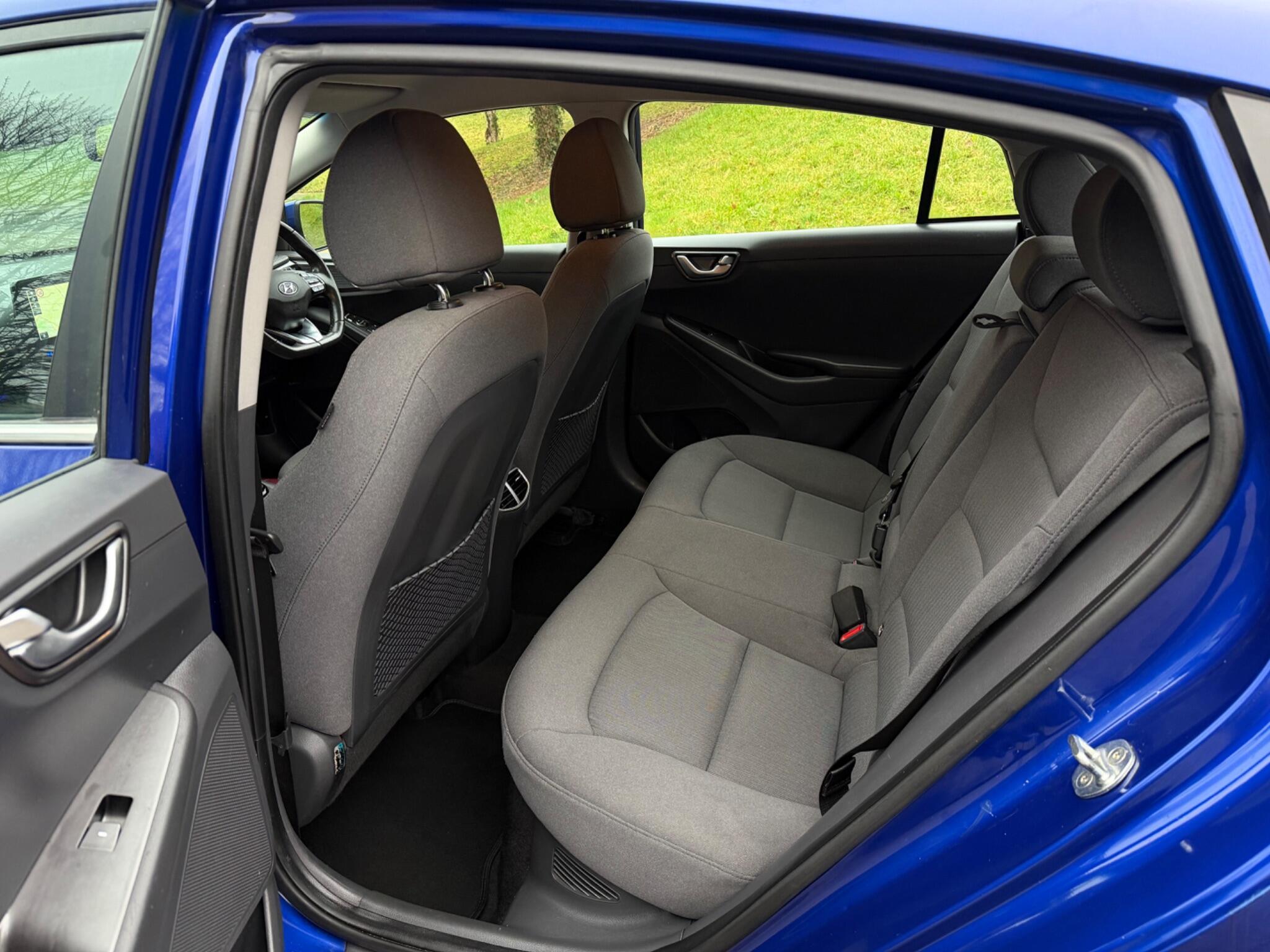 Hyundai Ioniq - Image 52