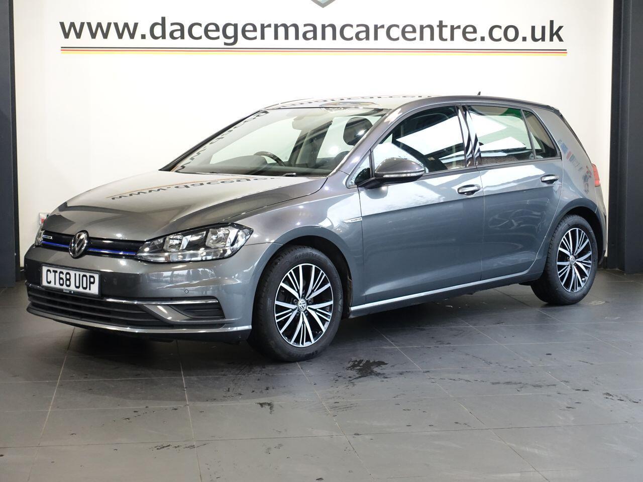 Volkswagen Golf - Image 9