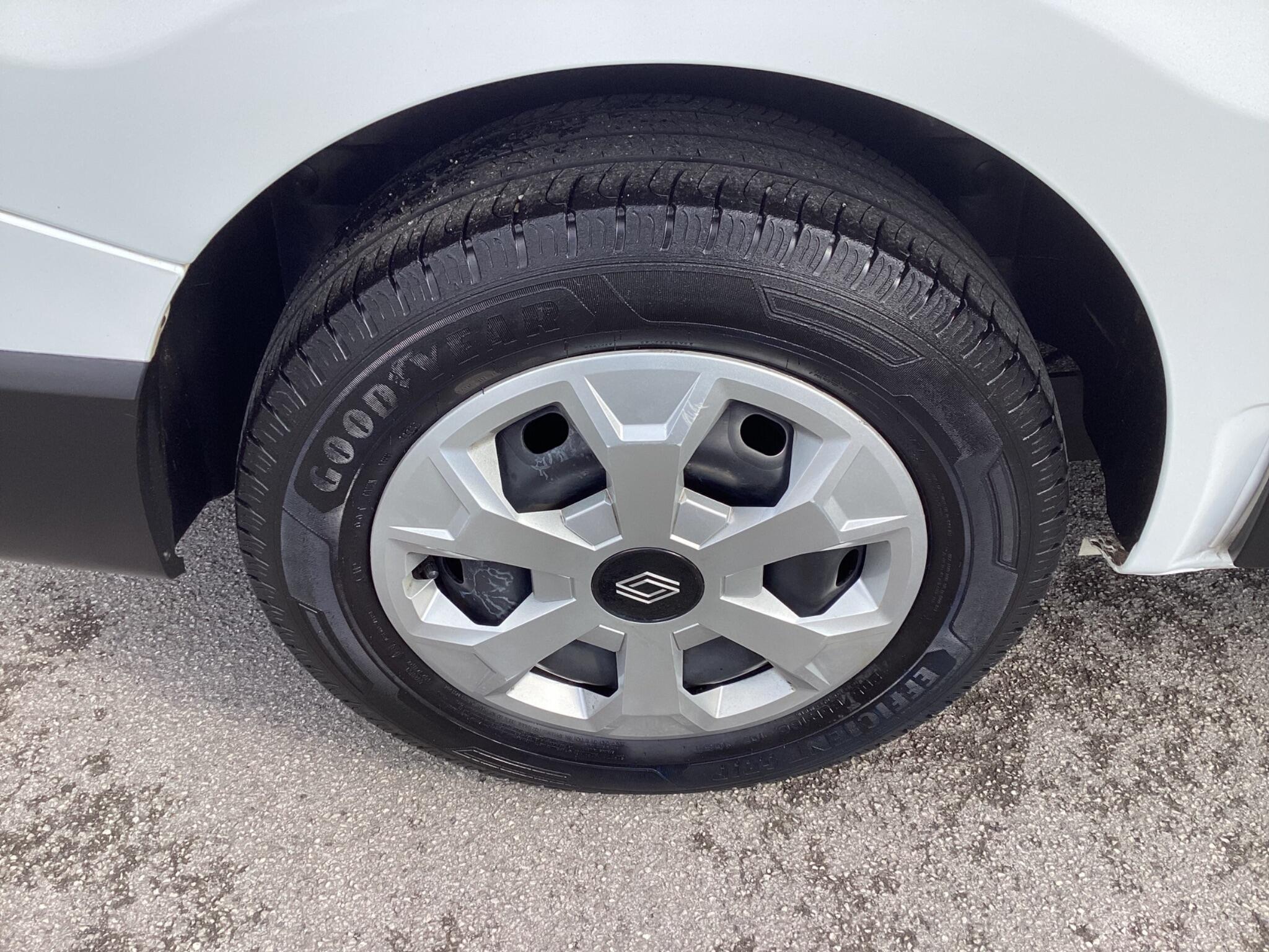 Renault Trafic - Image 9