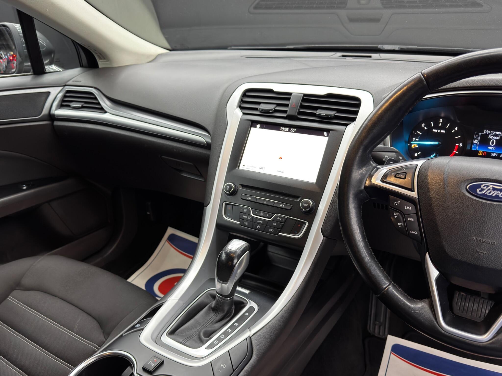 Ford Mondeo - Image 23