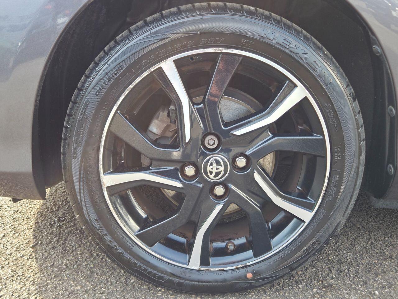 Toyota Yaris - Image 36