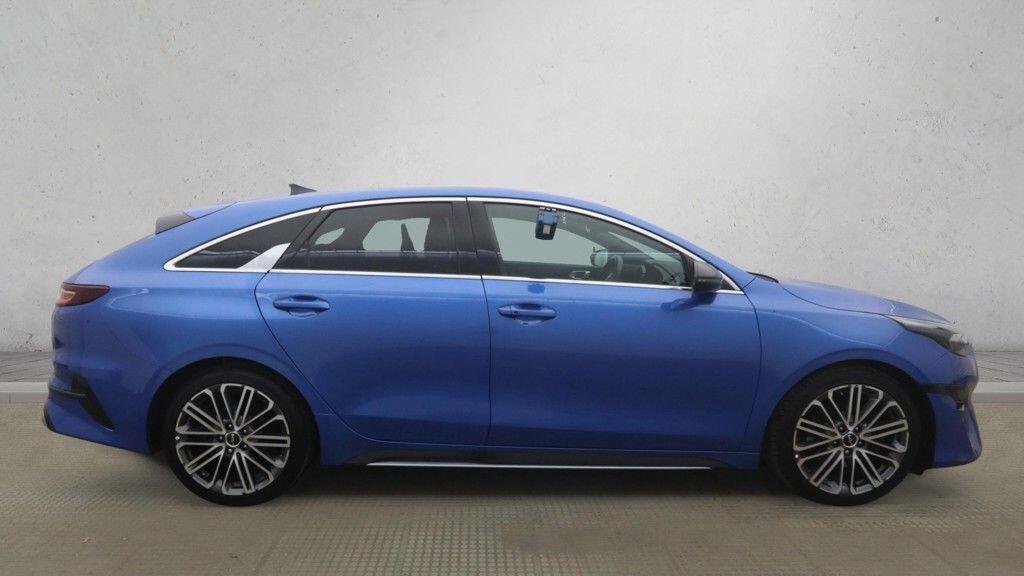 Kia ProCeed - Image 8
