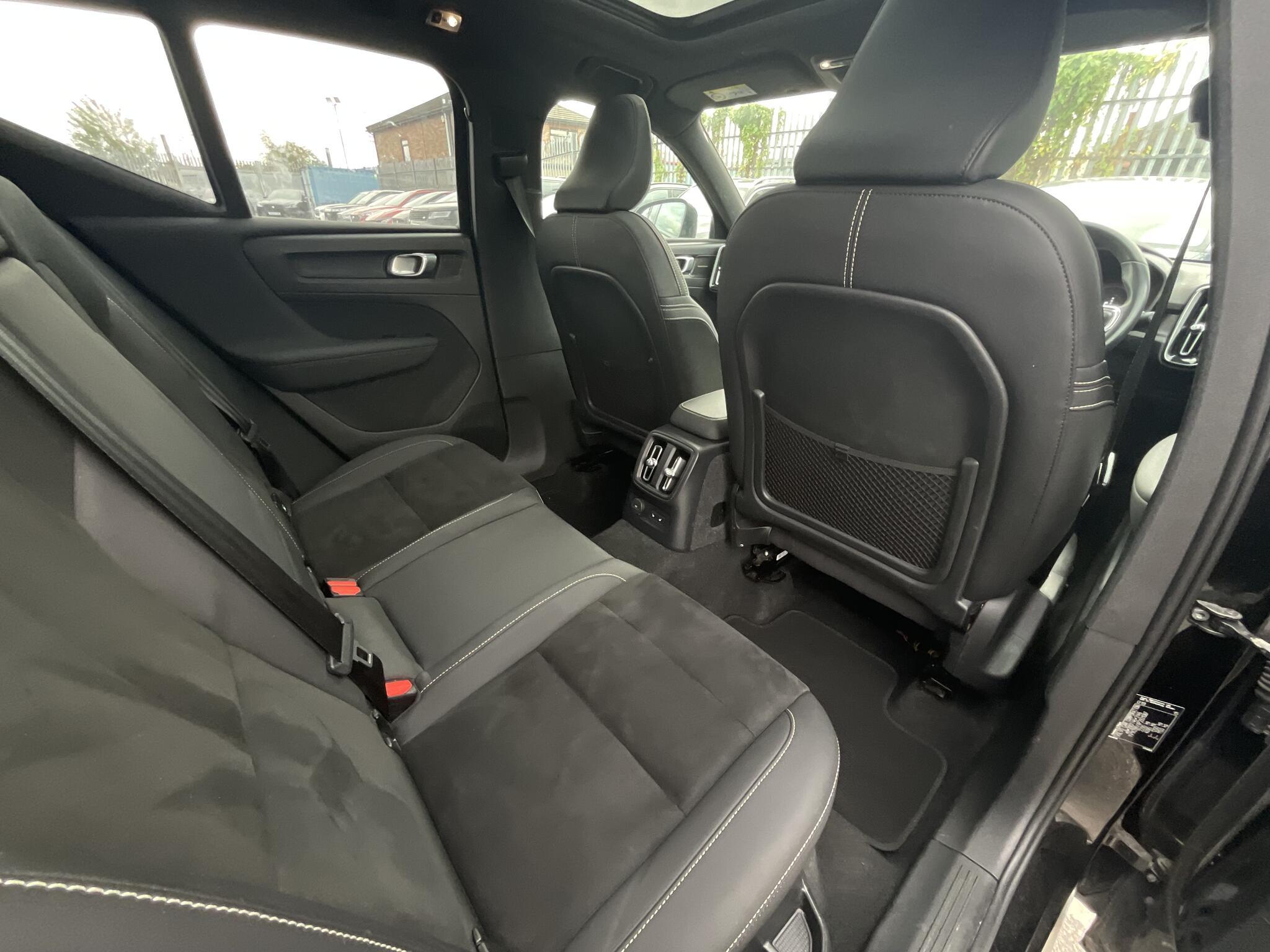 Volvo XC40 - Image 11