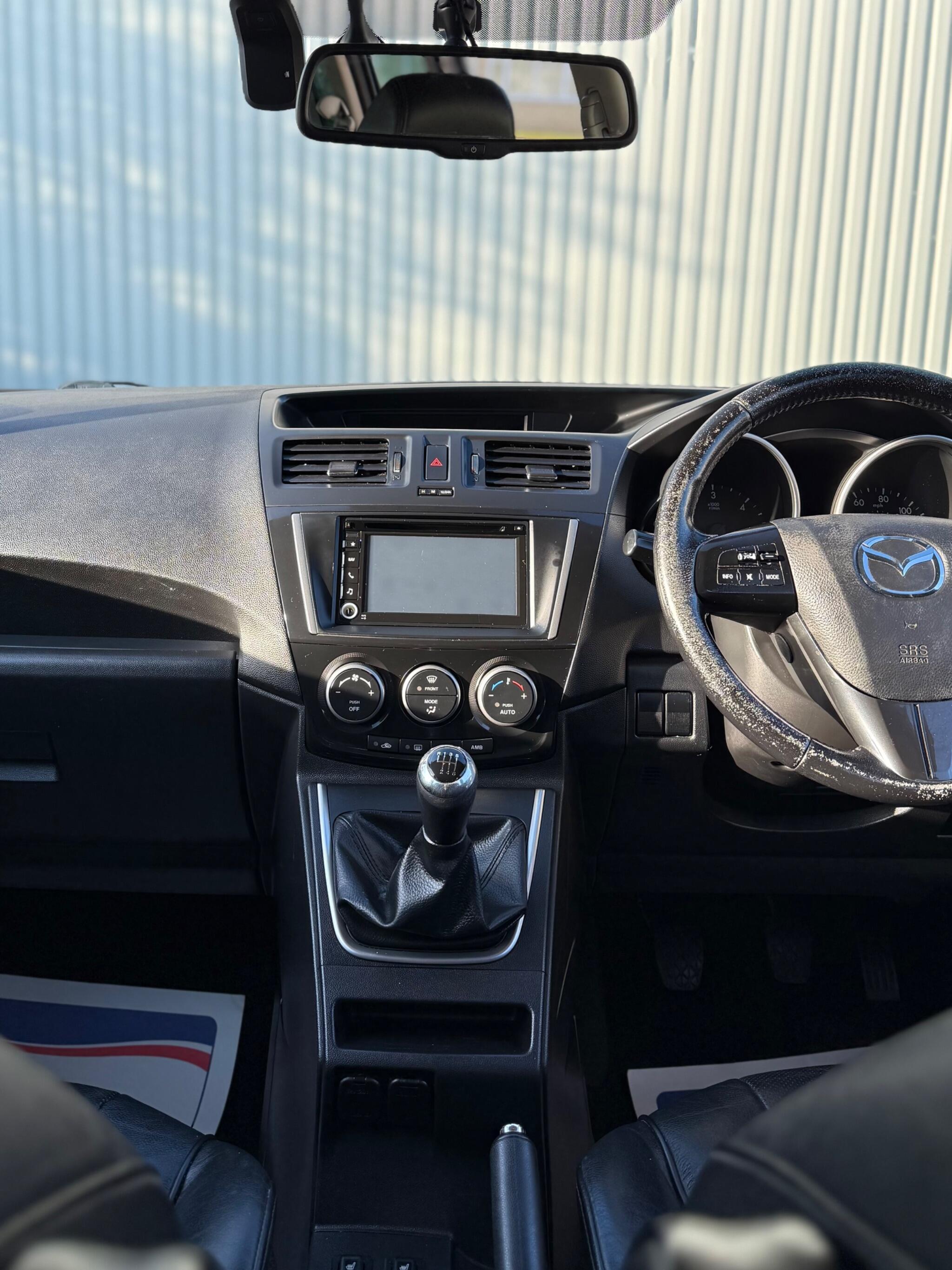Mazda MAZDA5 - Image 31