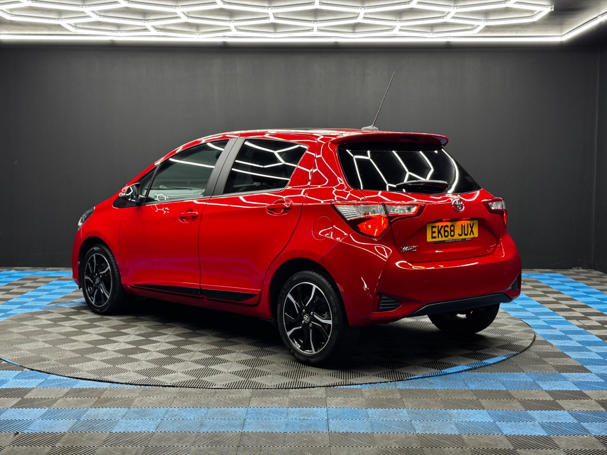 Toyota Yaris - Image 7