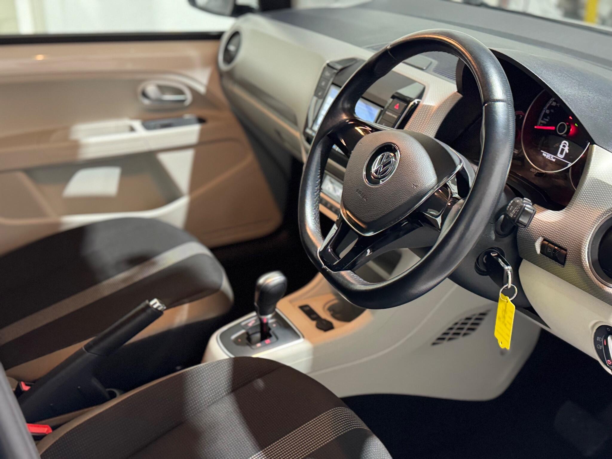 Volkswagen up! - Image 43