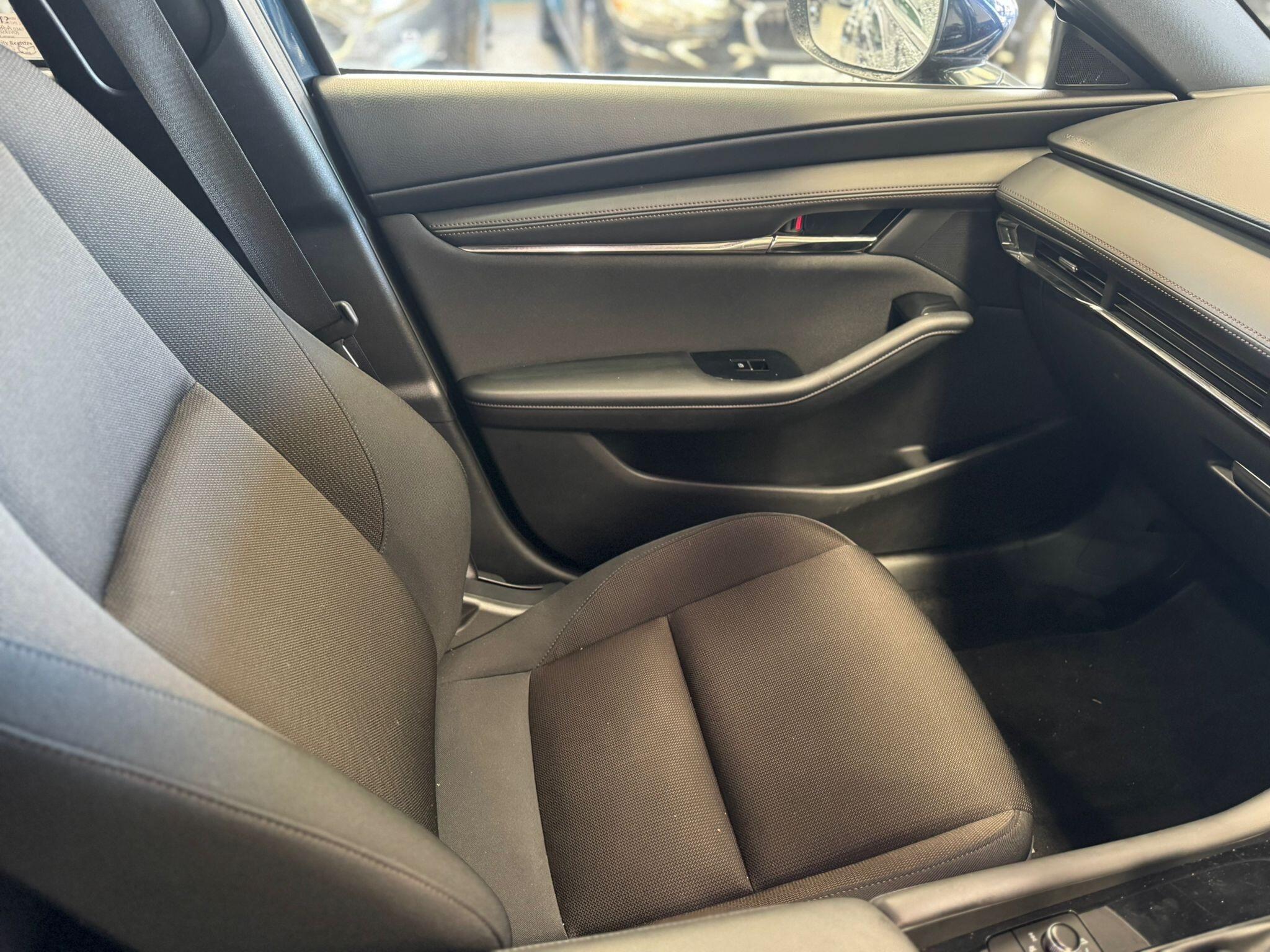 Mazda MAZDA3 - Image 30