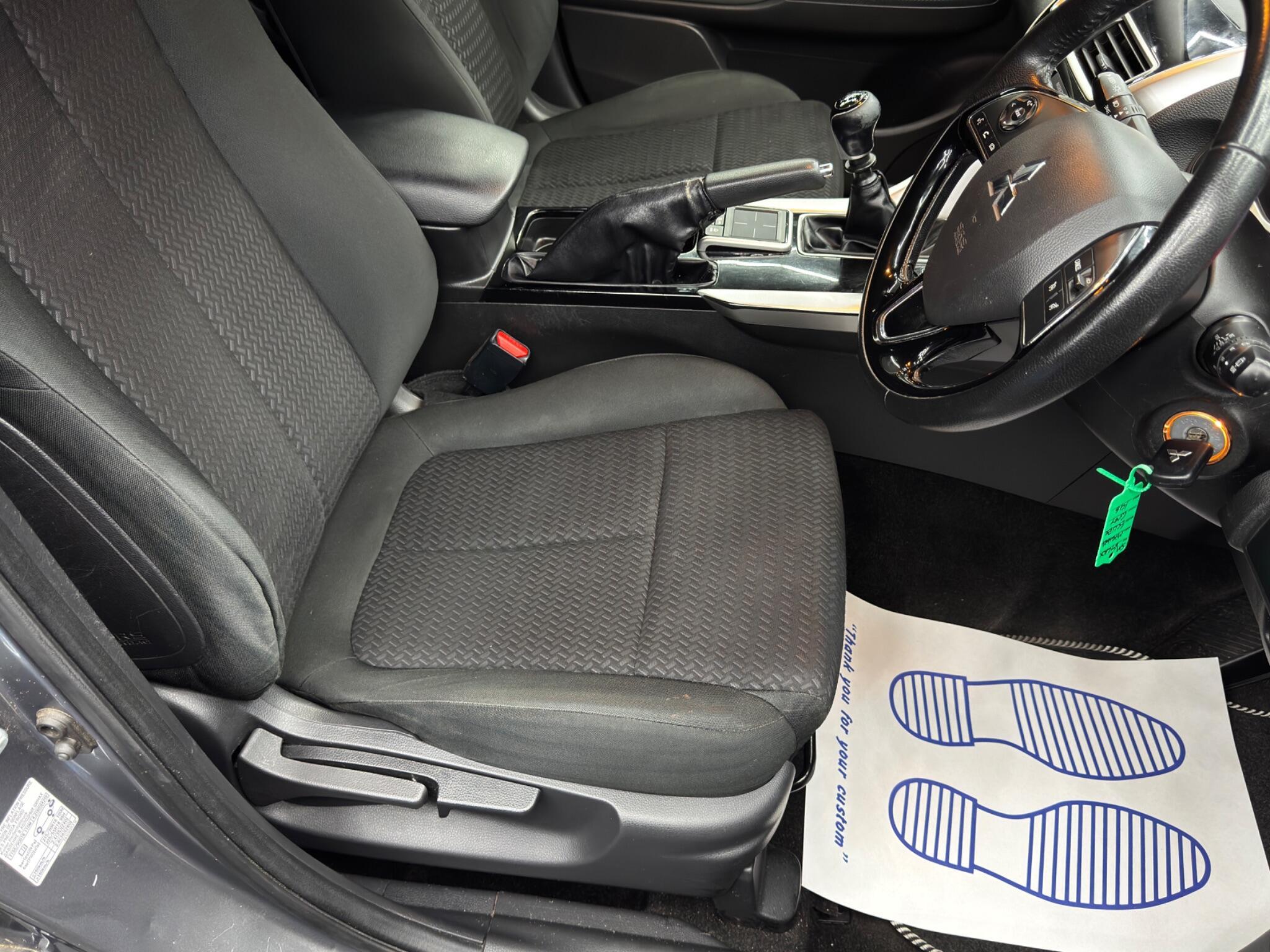 Mitsubishi Eclipse Cross - Image 13