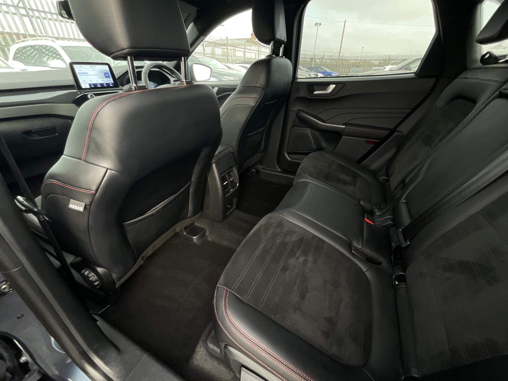 Ford Kuga - Image 13