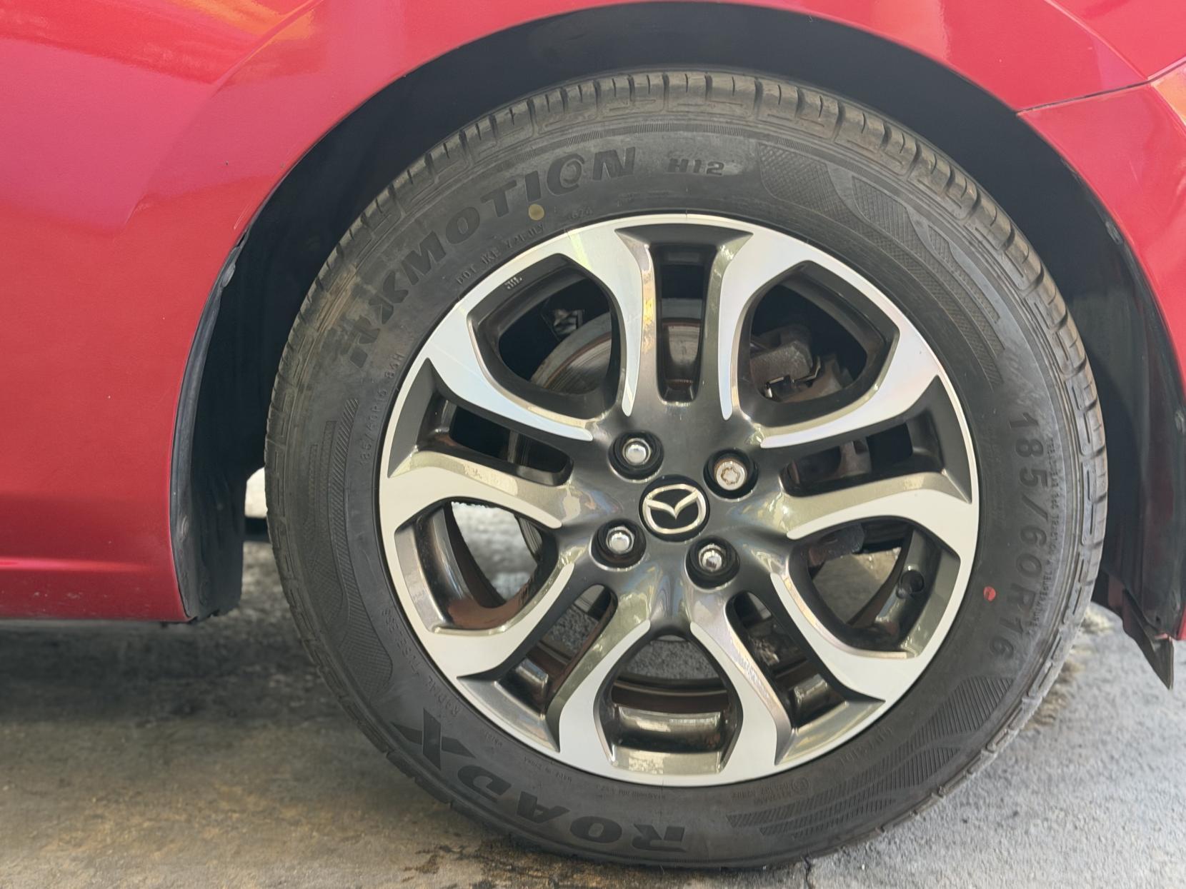 Mazda MAZDA2 - Image 17