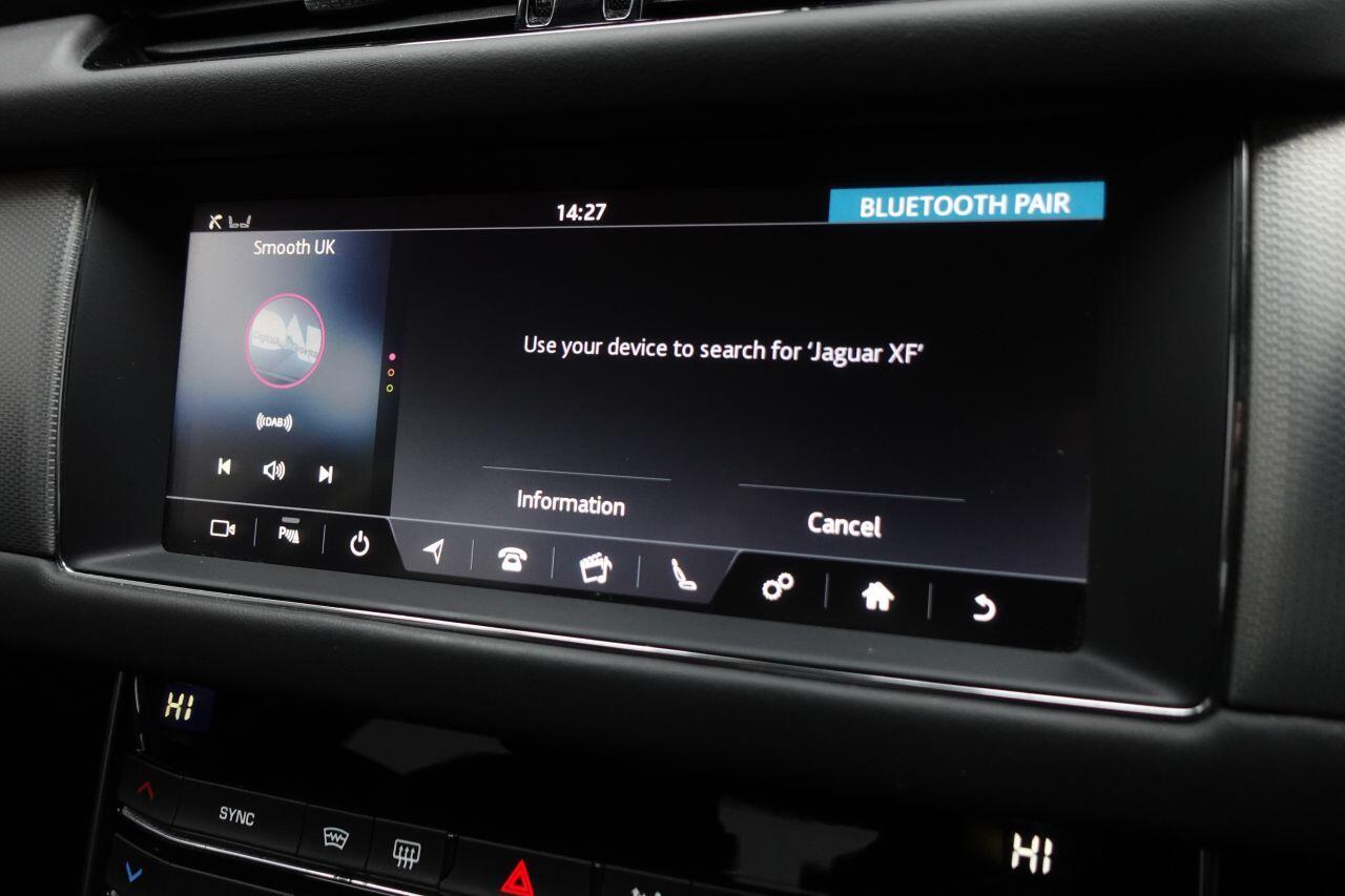 Jaguar XF - Image 27