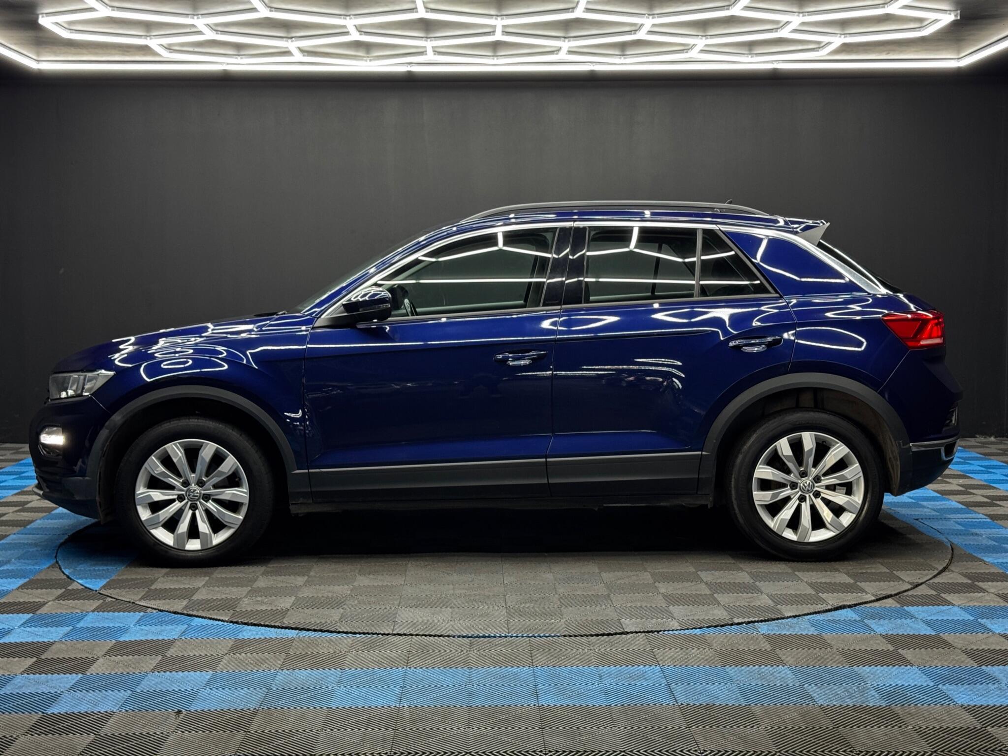 Volkswagen T-Roc - Image 8