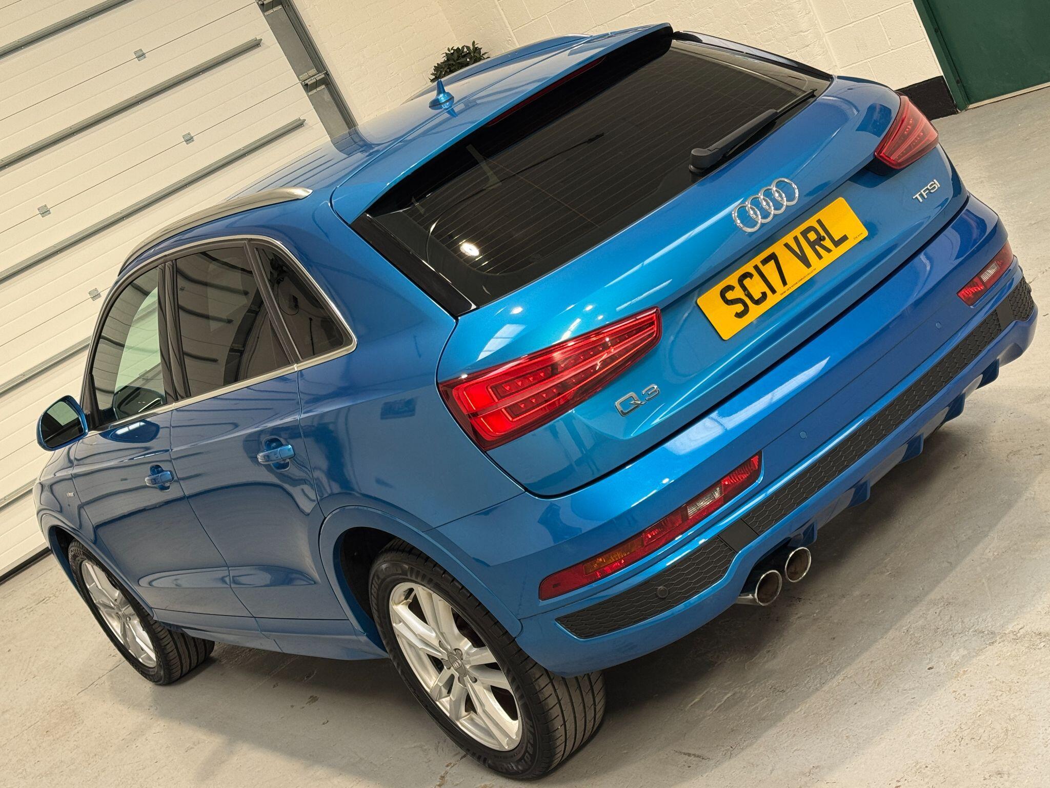 Audi Q3 - Image 33