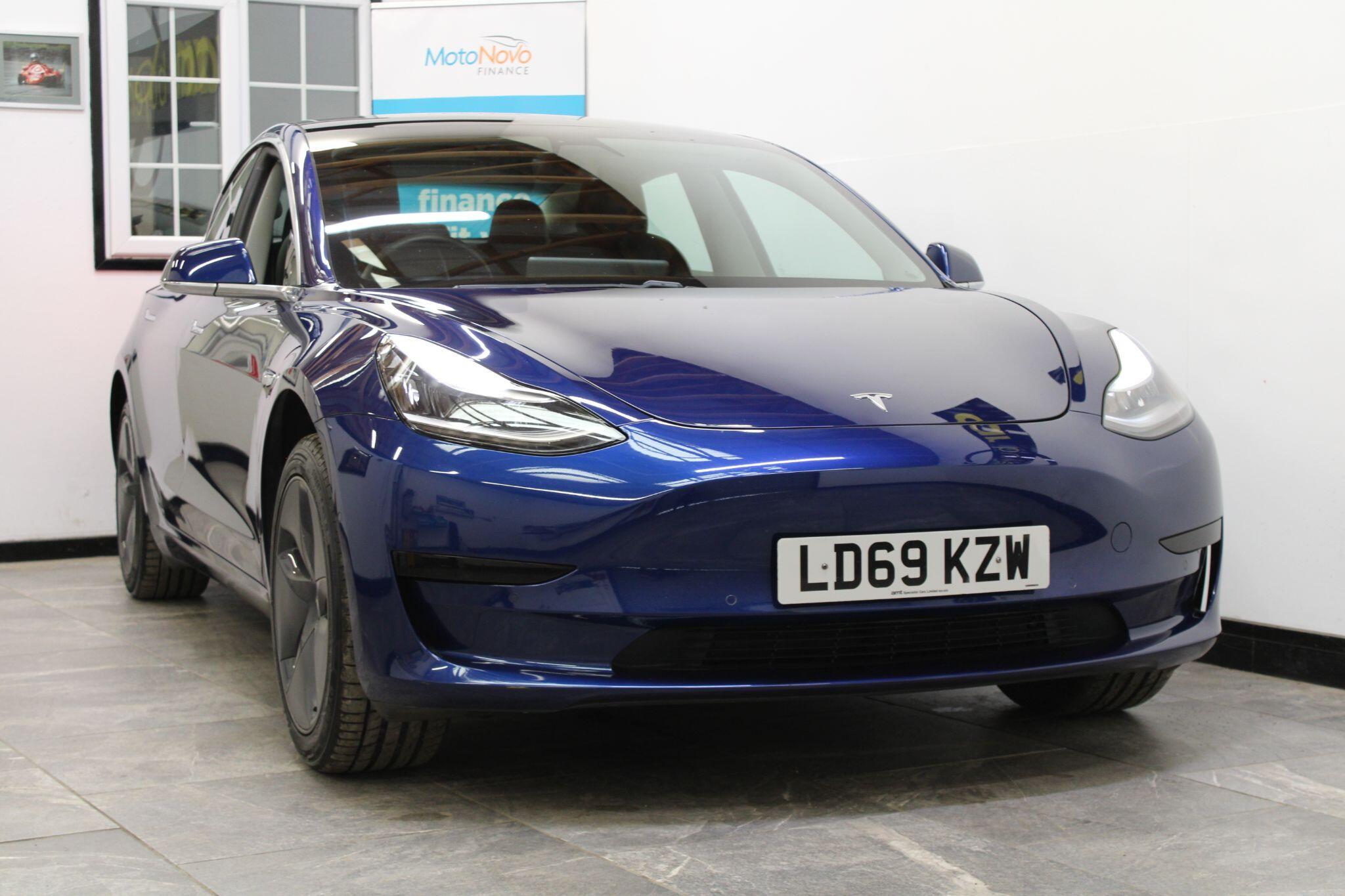 Tesla Model 3 - Image 7
