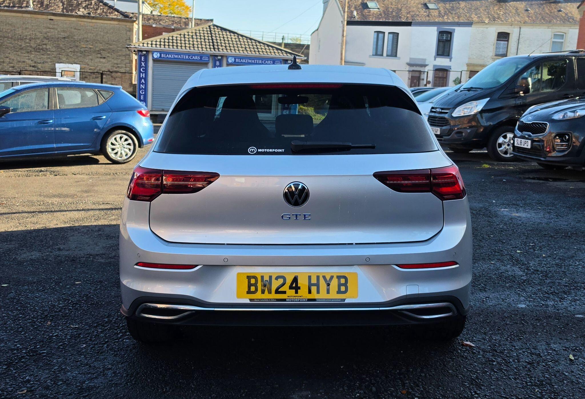 Volkswagen Golf - Image 6