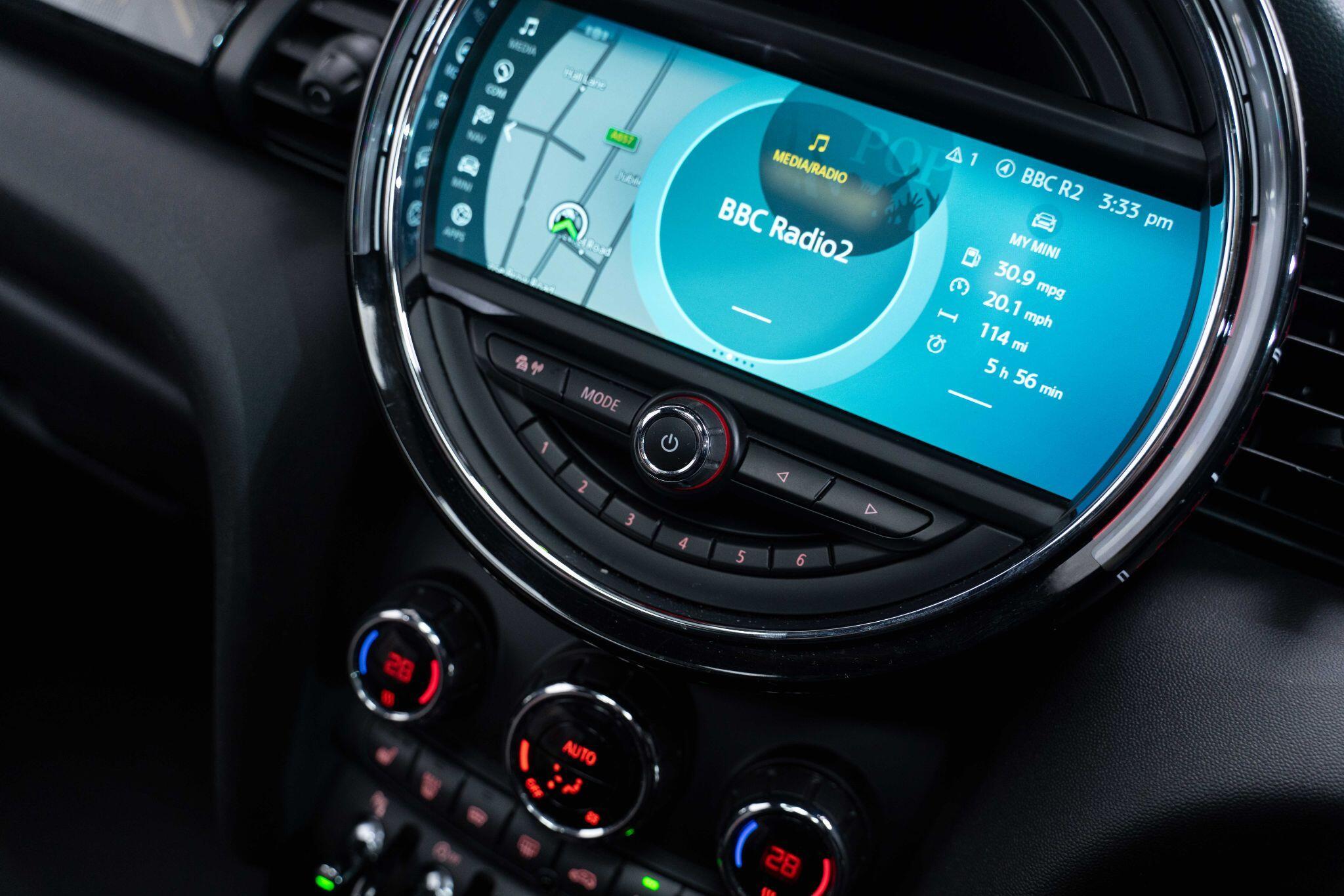 MINI Hatch - Image 35